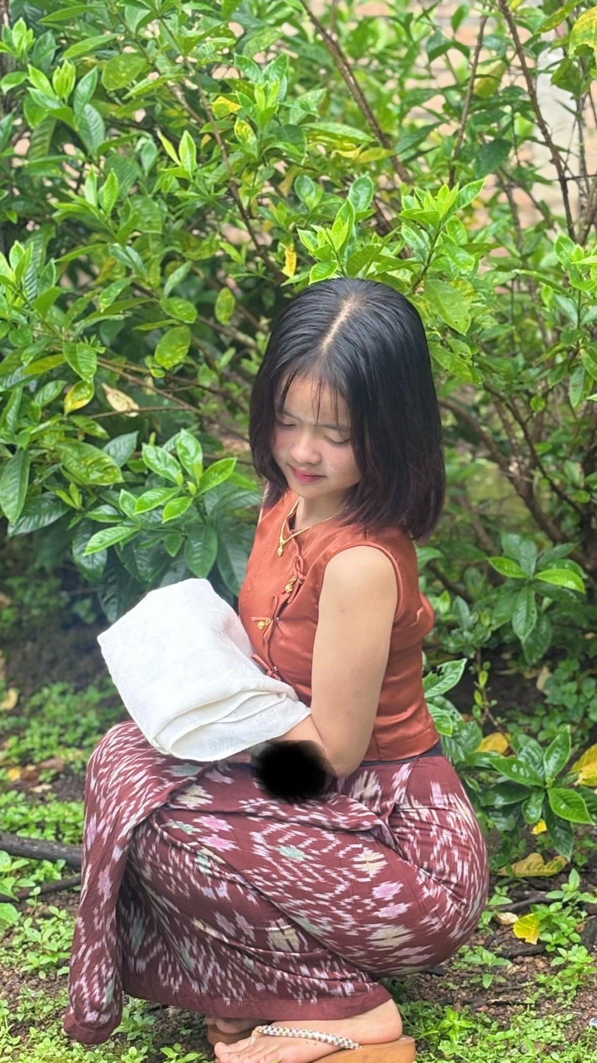 @Khin_ခင် 🦭