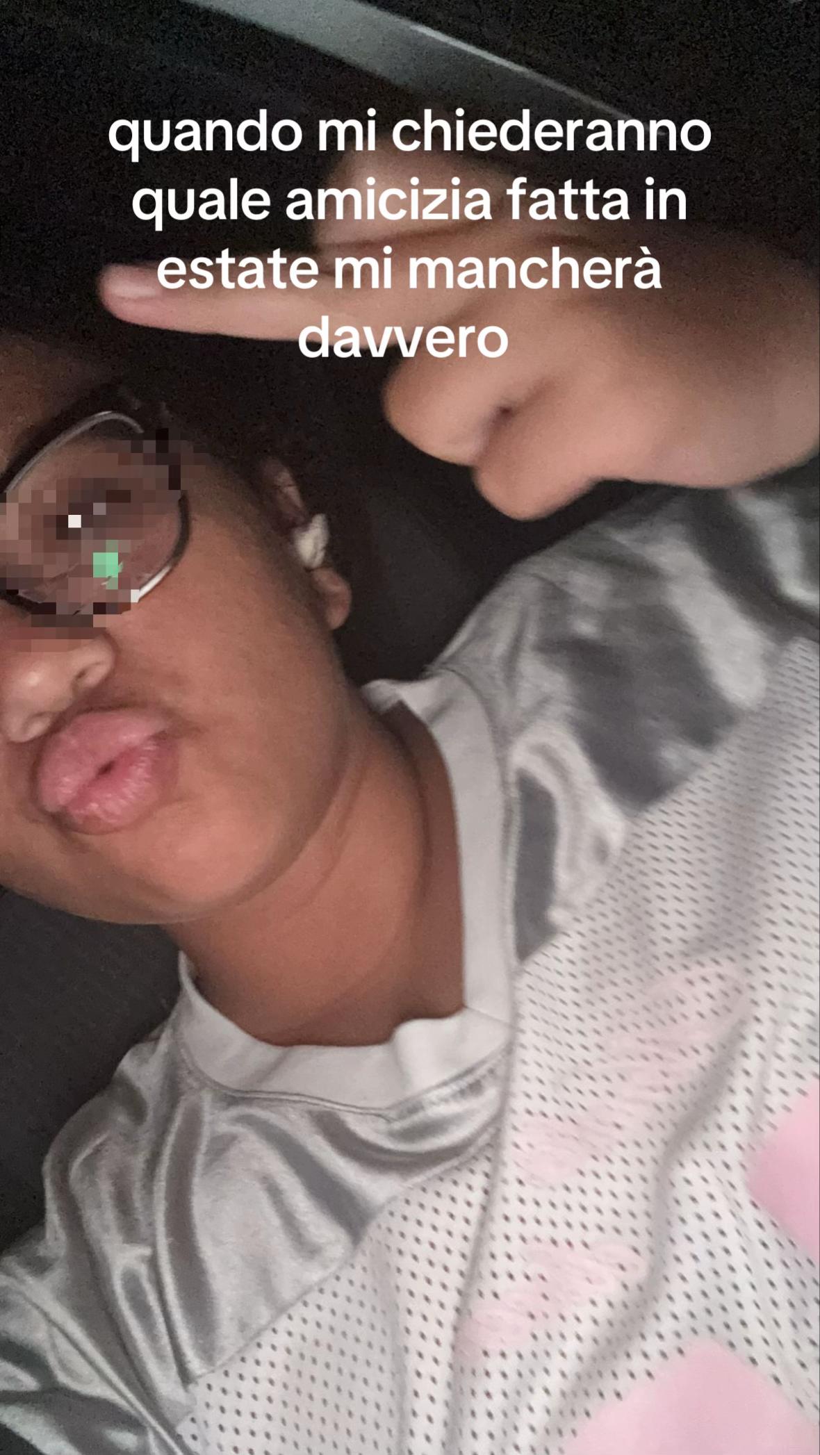 @__useras__