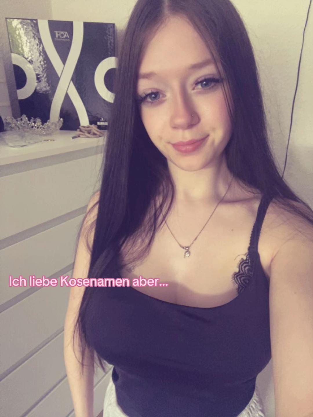 @🥥