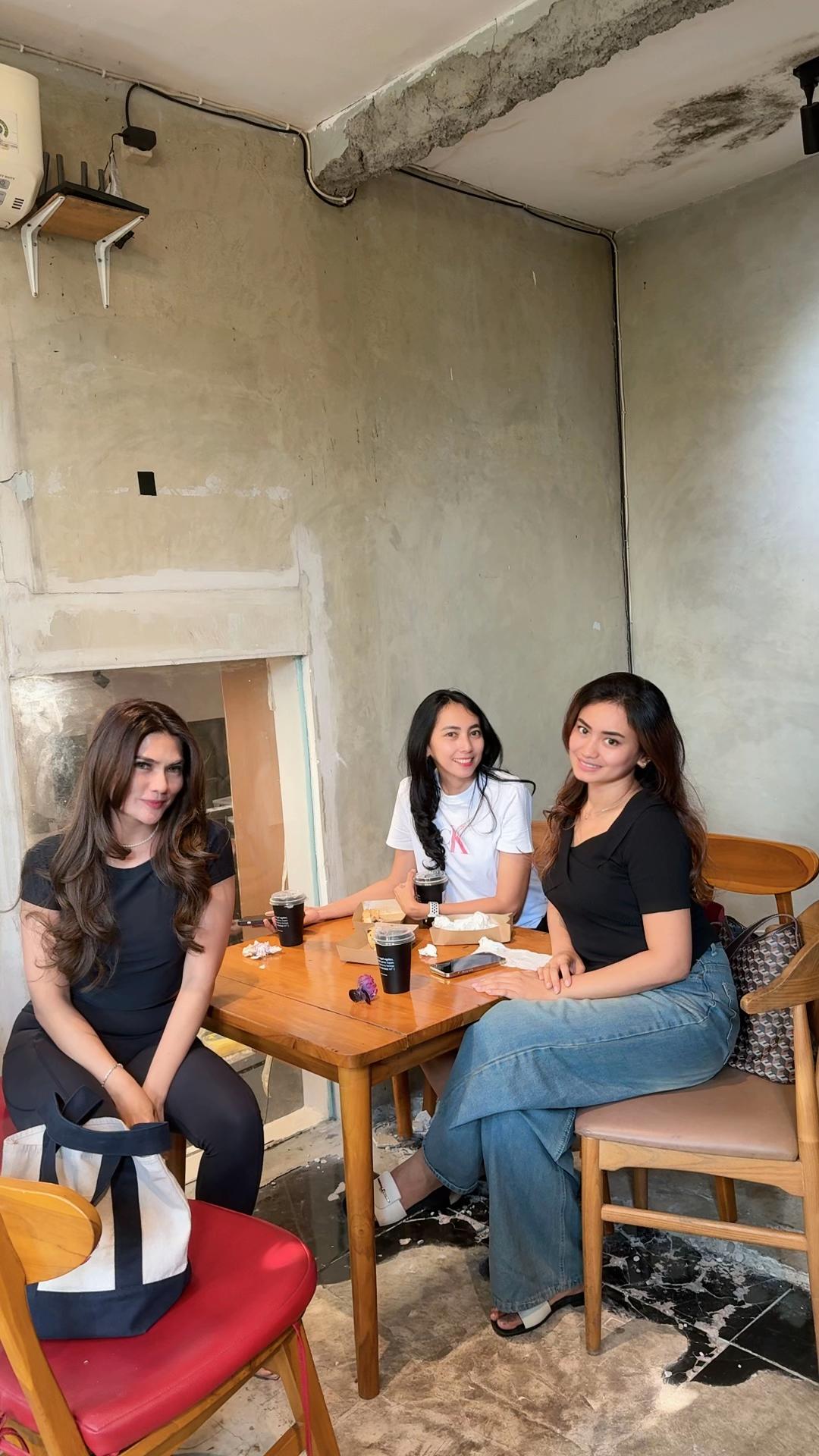@Henipriskamakeup