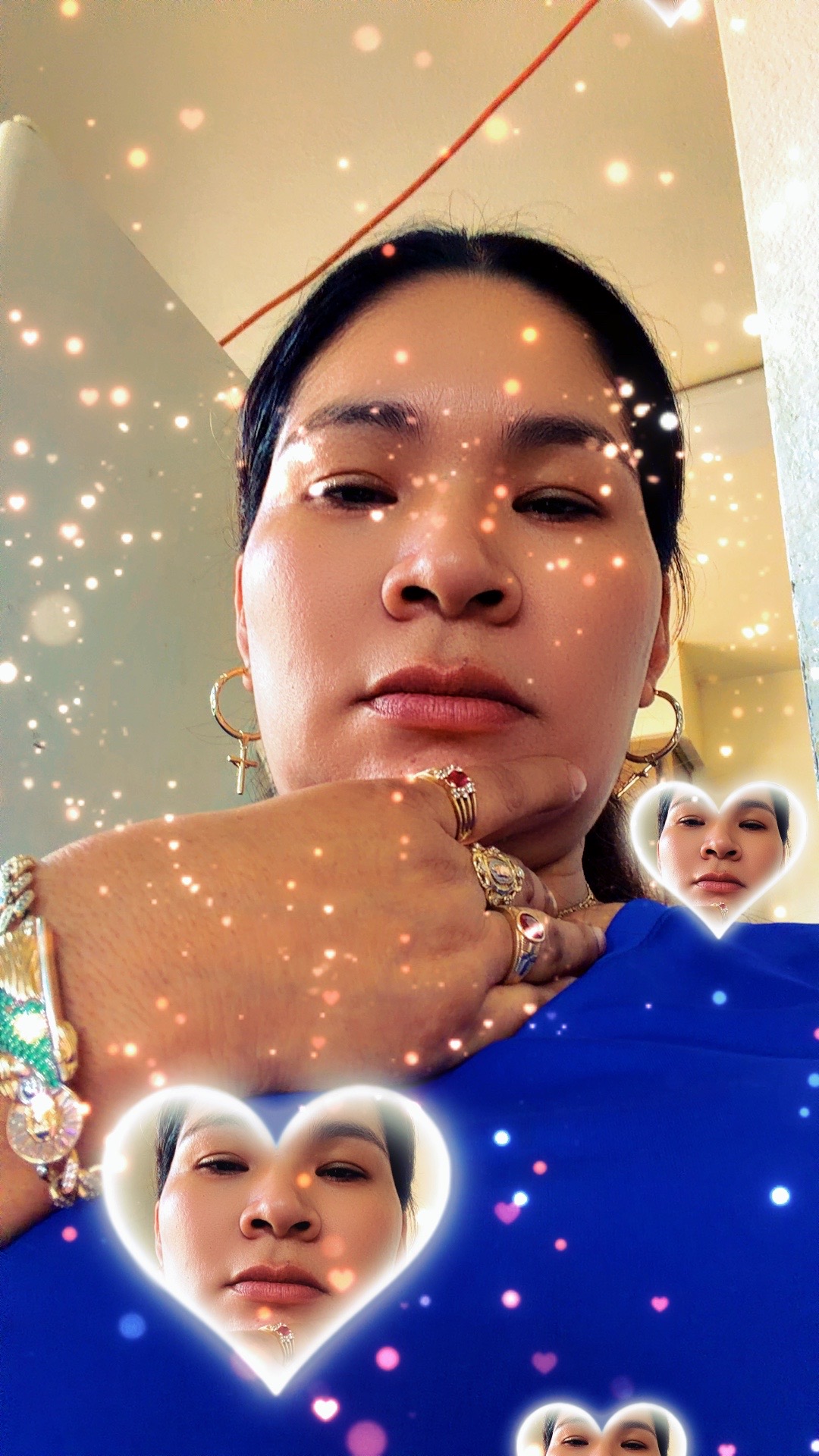 @Flora Reyes