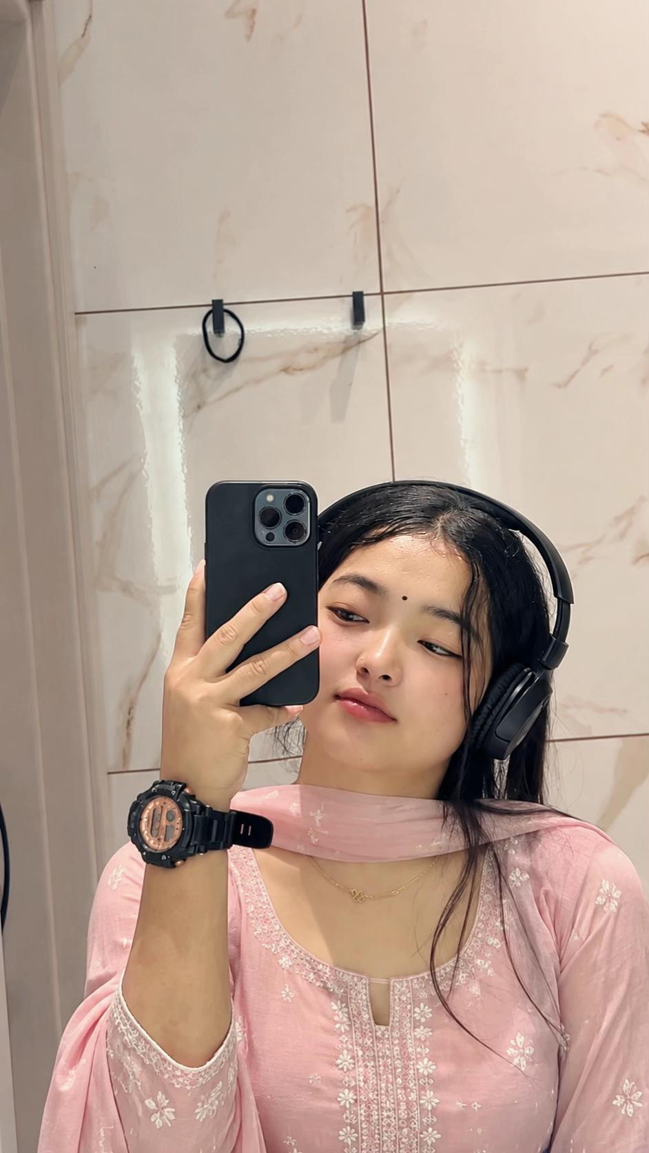 @Ashmee👻🧝♀️🐍