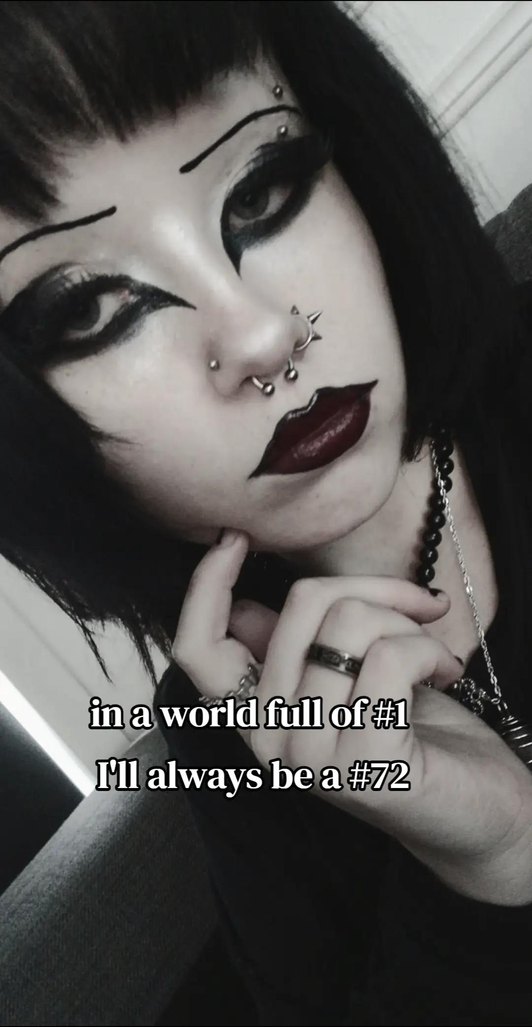 @↯&Dagger;(ꜱ)ᴀɪɴᴛ&Dagger;↯