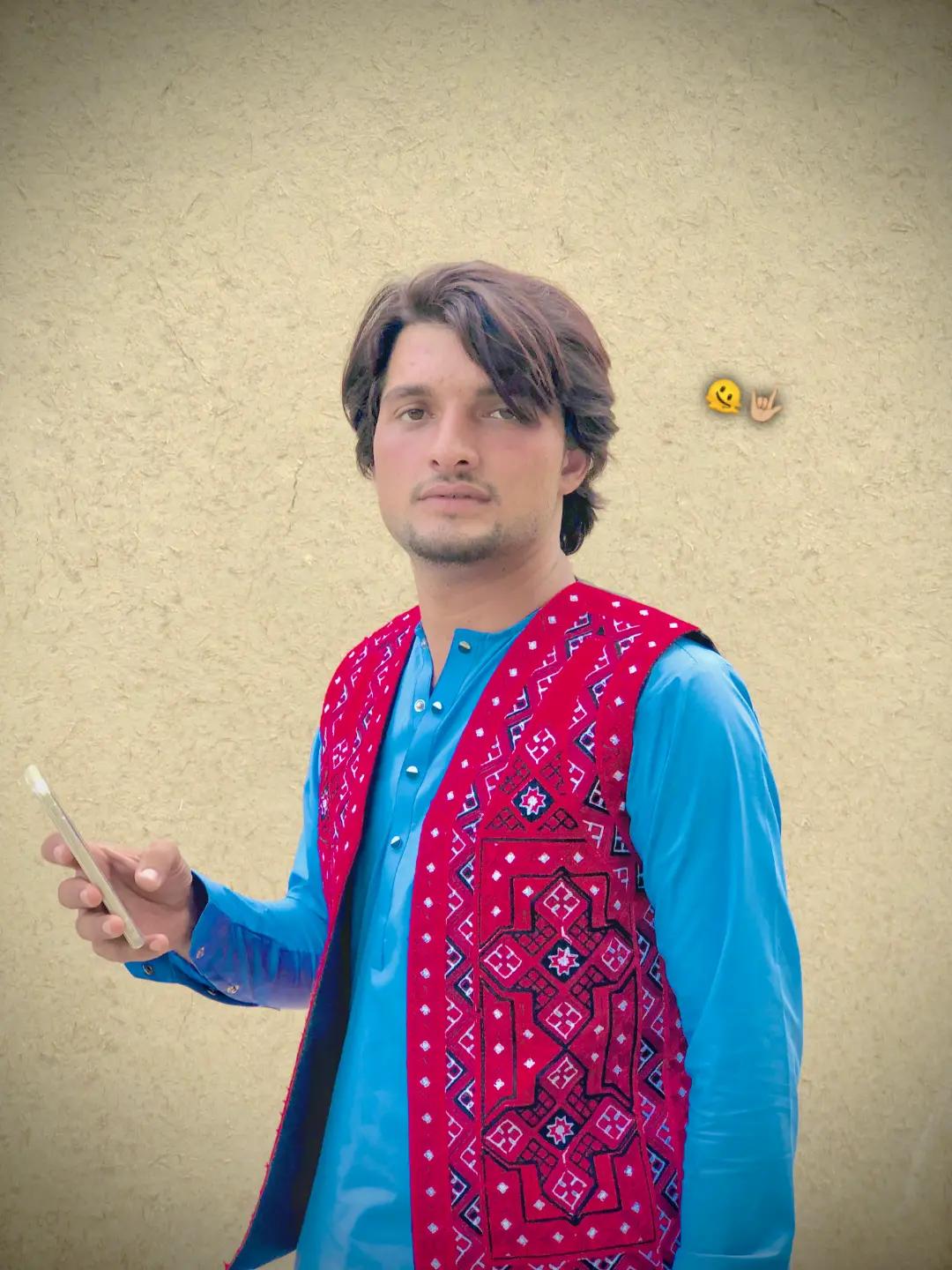@{Miaنi🌸🤍}°^°
