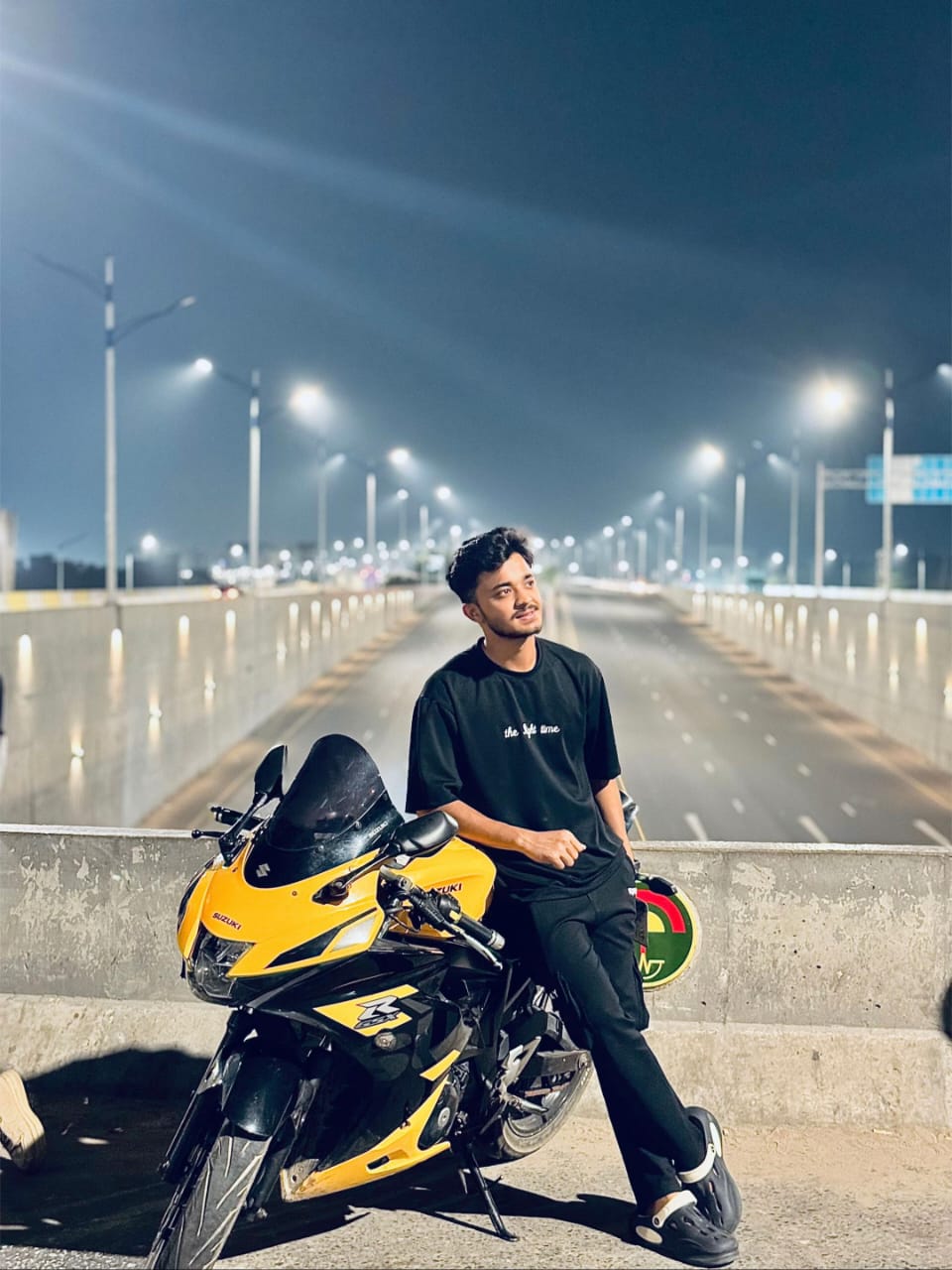 @𝙝𝙚𝙡𝙢𝙚𝙩𝙙𝙞𝙣𝙚𝙮𝙖🇰🇷