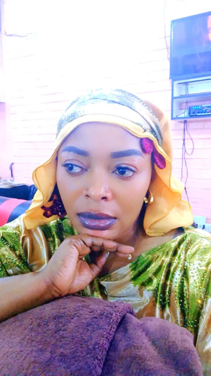 @naomi kaningu