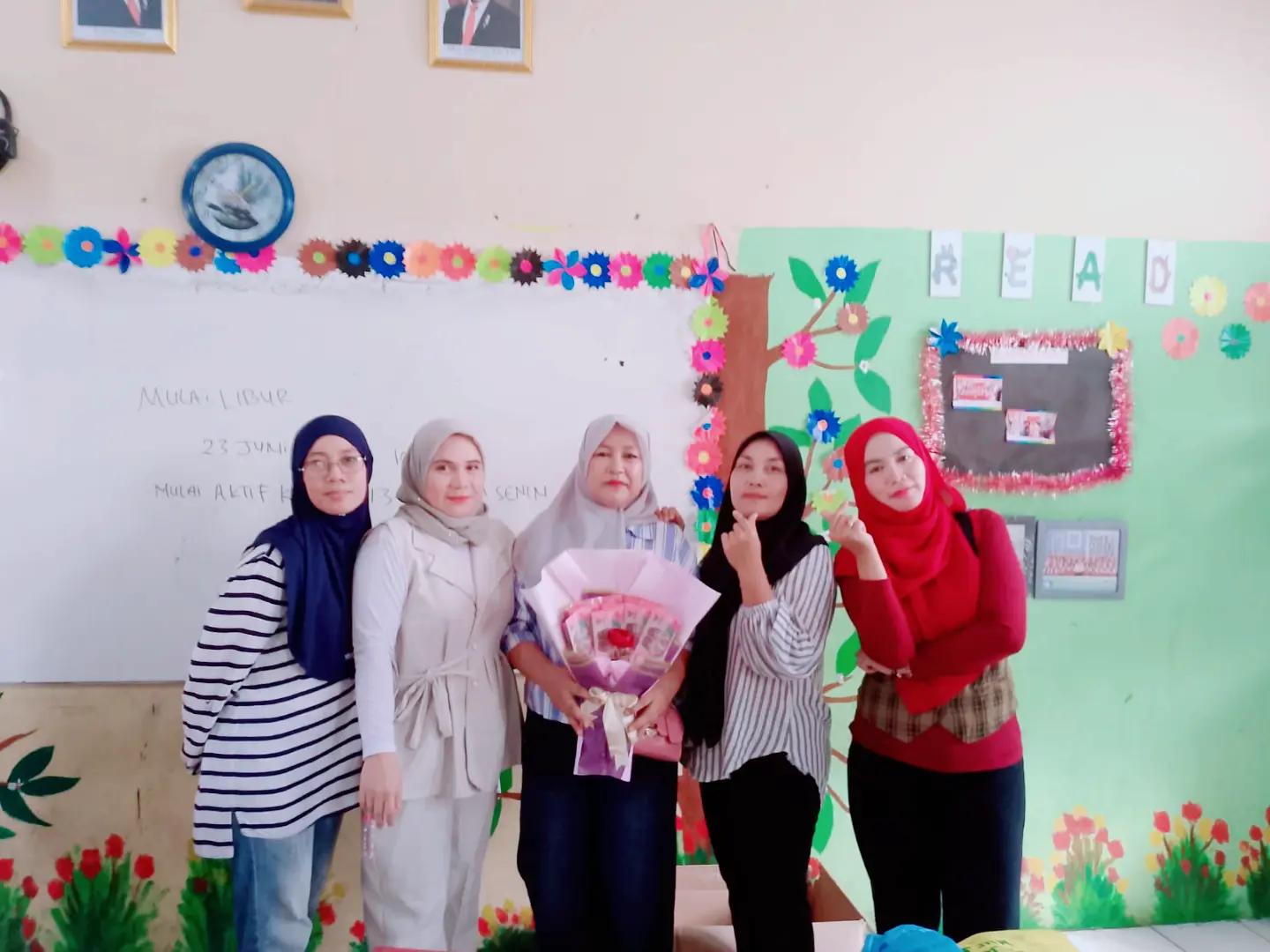 @Rhieya N.S