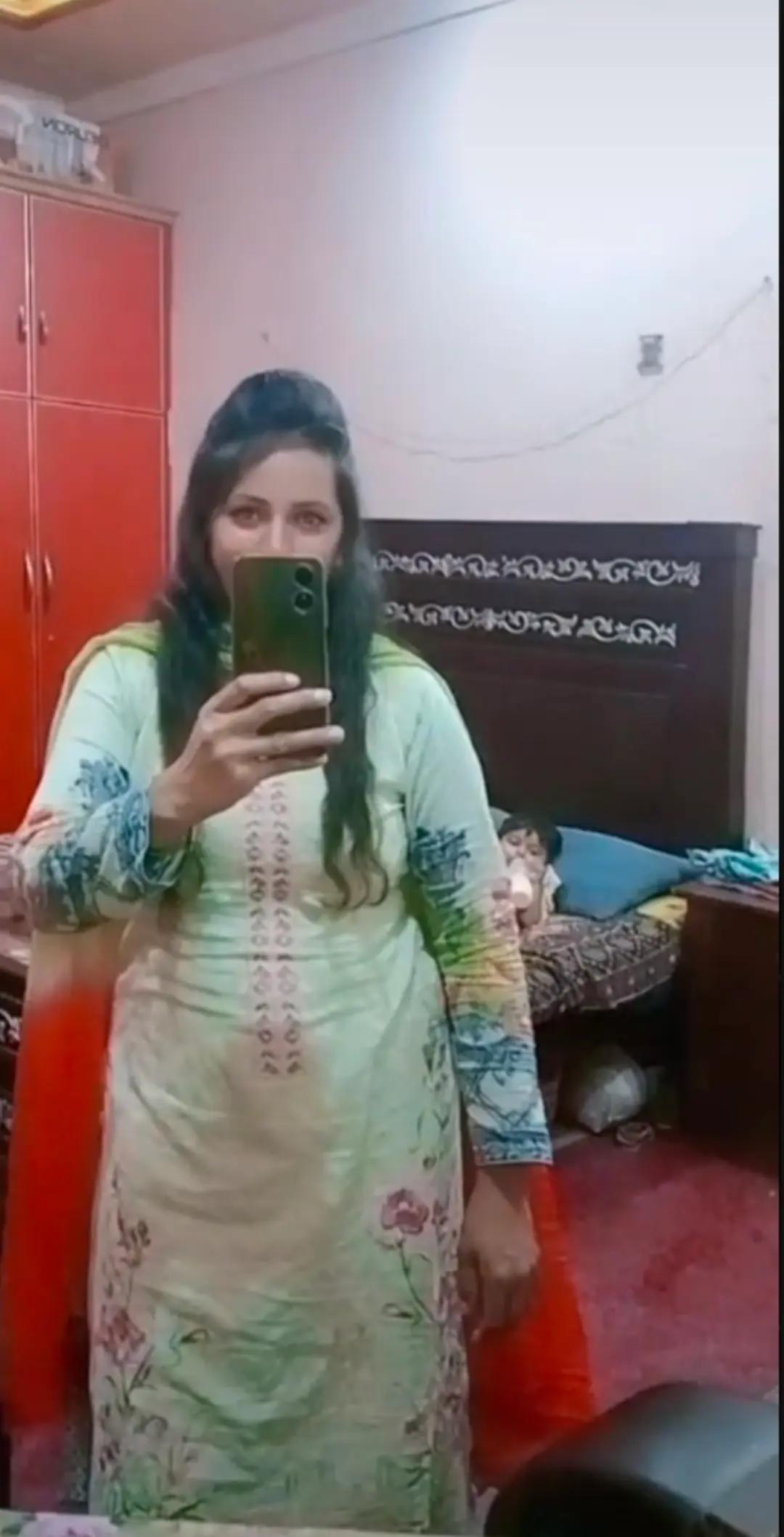 @🫣 aksa bhatti