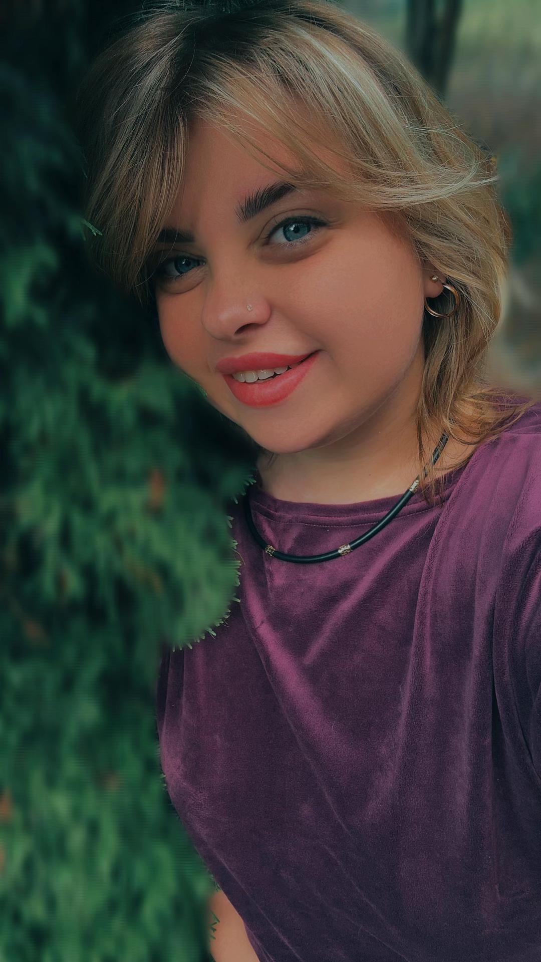 @Janysska27