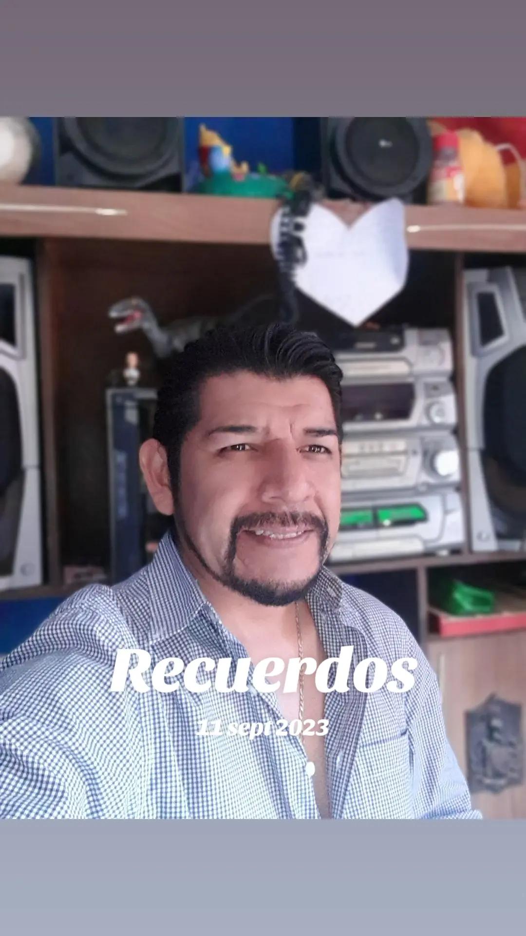 @tomás