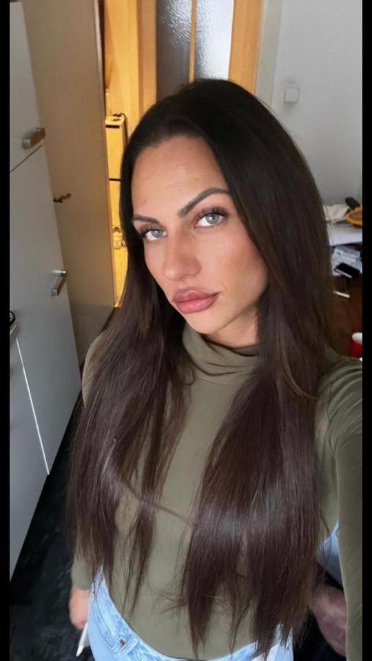 @Irena_