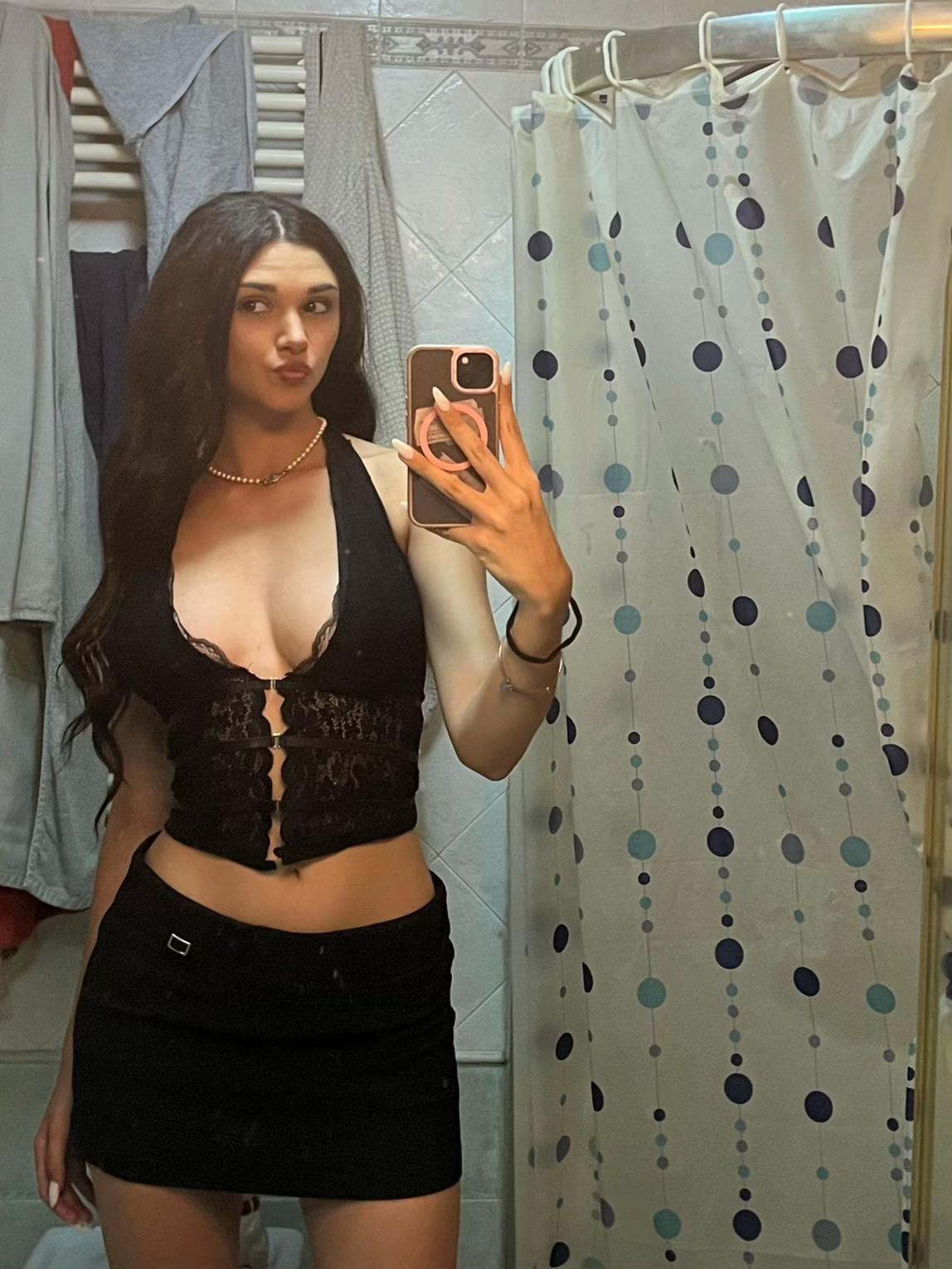 @𝐆𝐈𝐀𝐃𝐀 𝐂𝐀𝐌𝐏𝐄𝐋𝐋𝐎 |