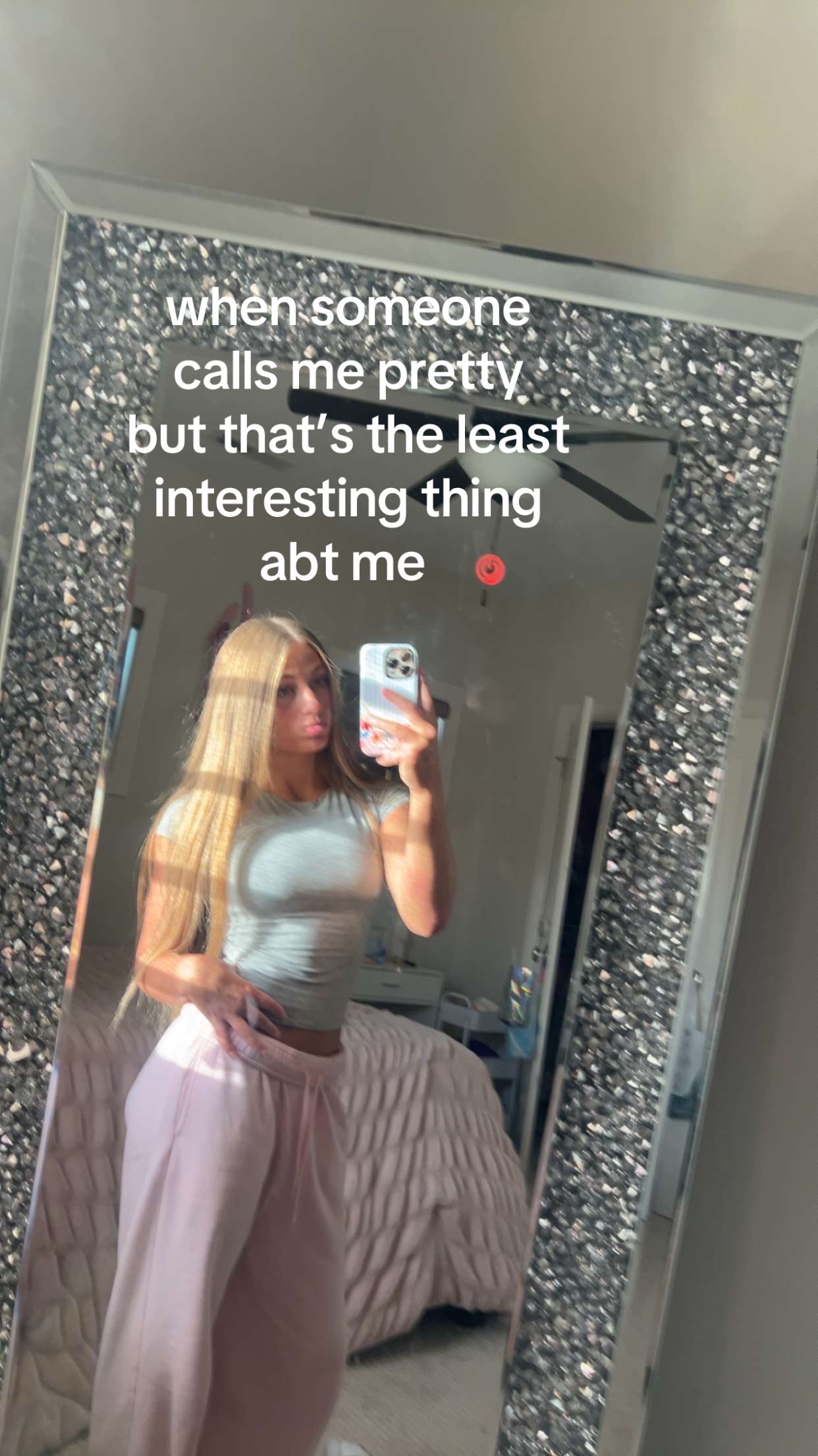 @👑