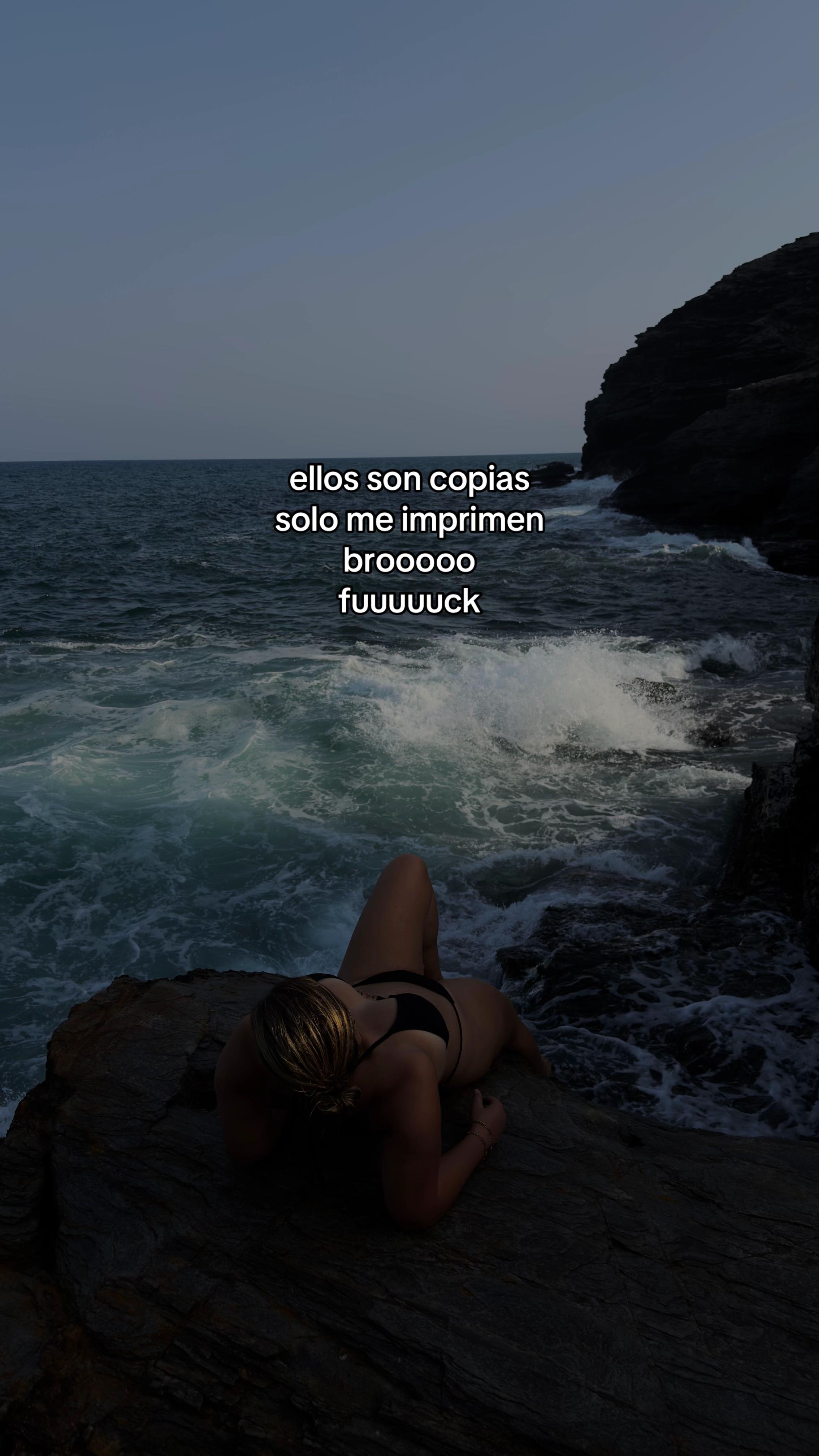 @𝐄𝐬𝐭𝐞𝐟𝐚𝐧𝐢𝐚