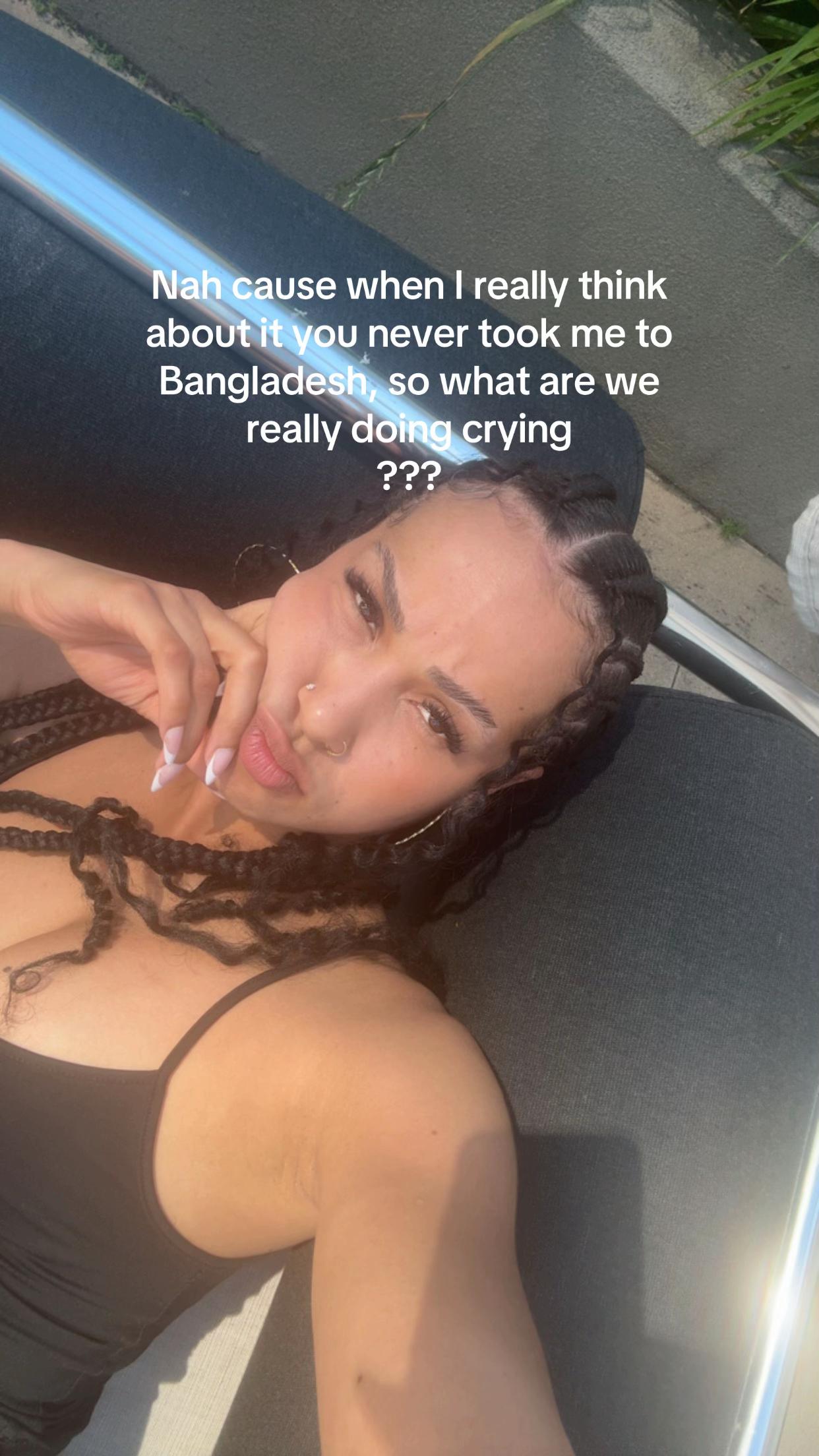@ELLENIA MIONI