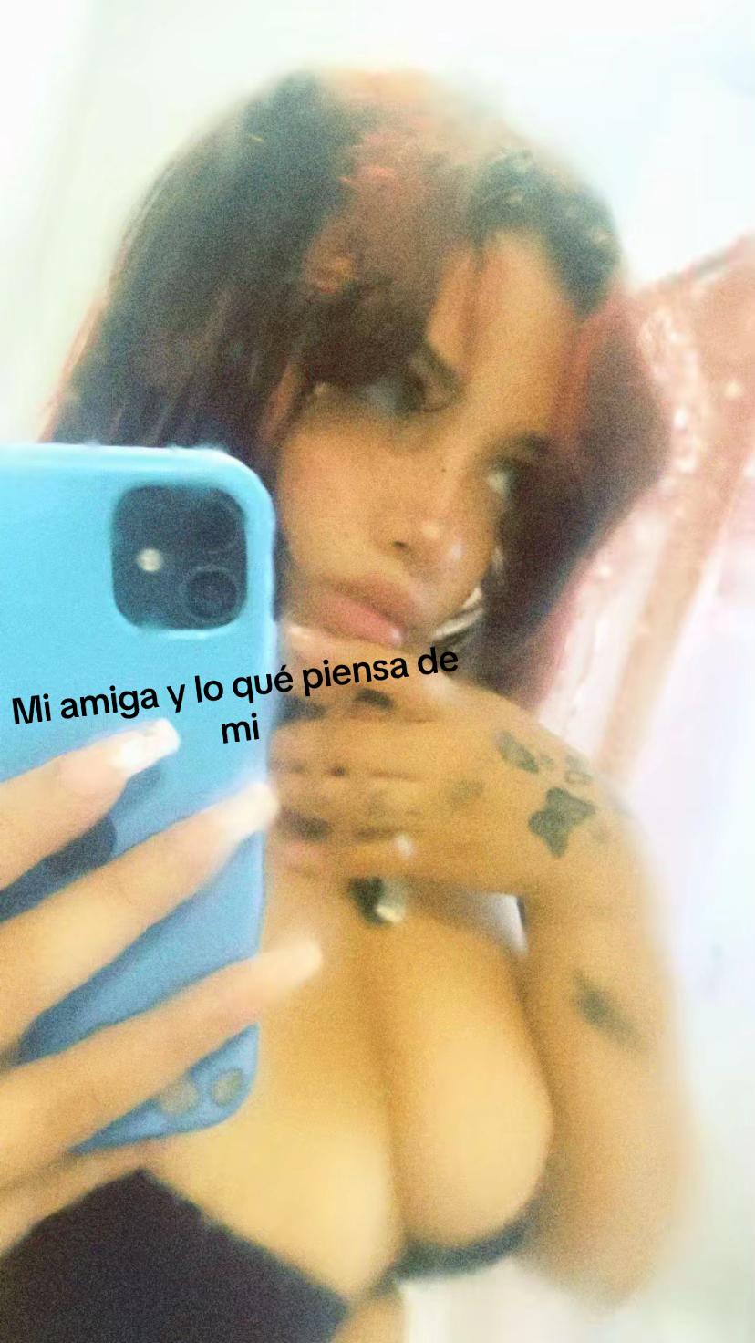@La_reyna๐จ๐ด