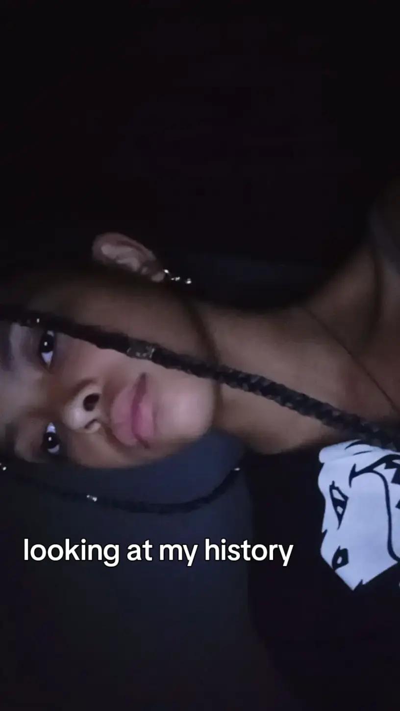 @𝖆𝖒𝖆𝖓𝖉𝖆👻🖤