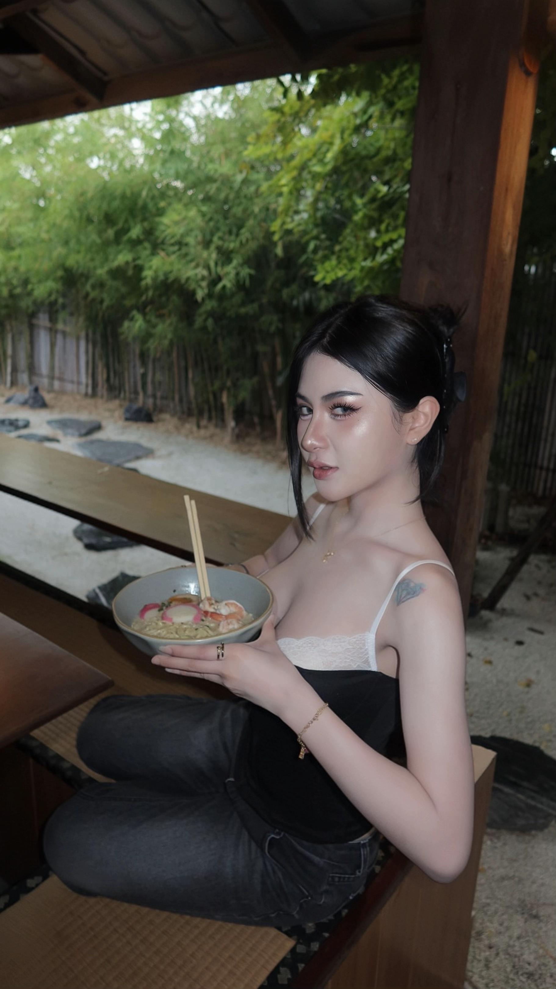 @ฟ้า จิตรลดา