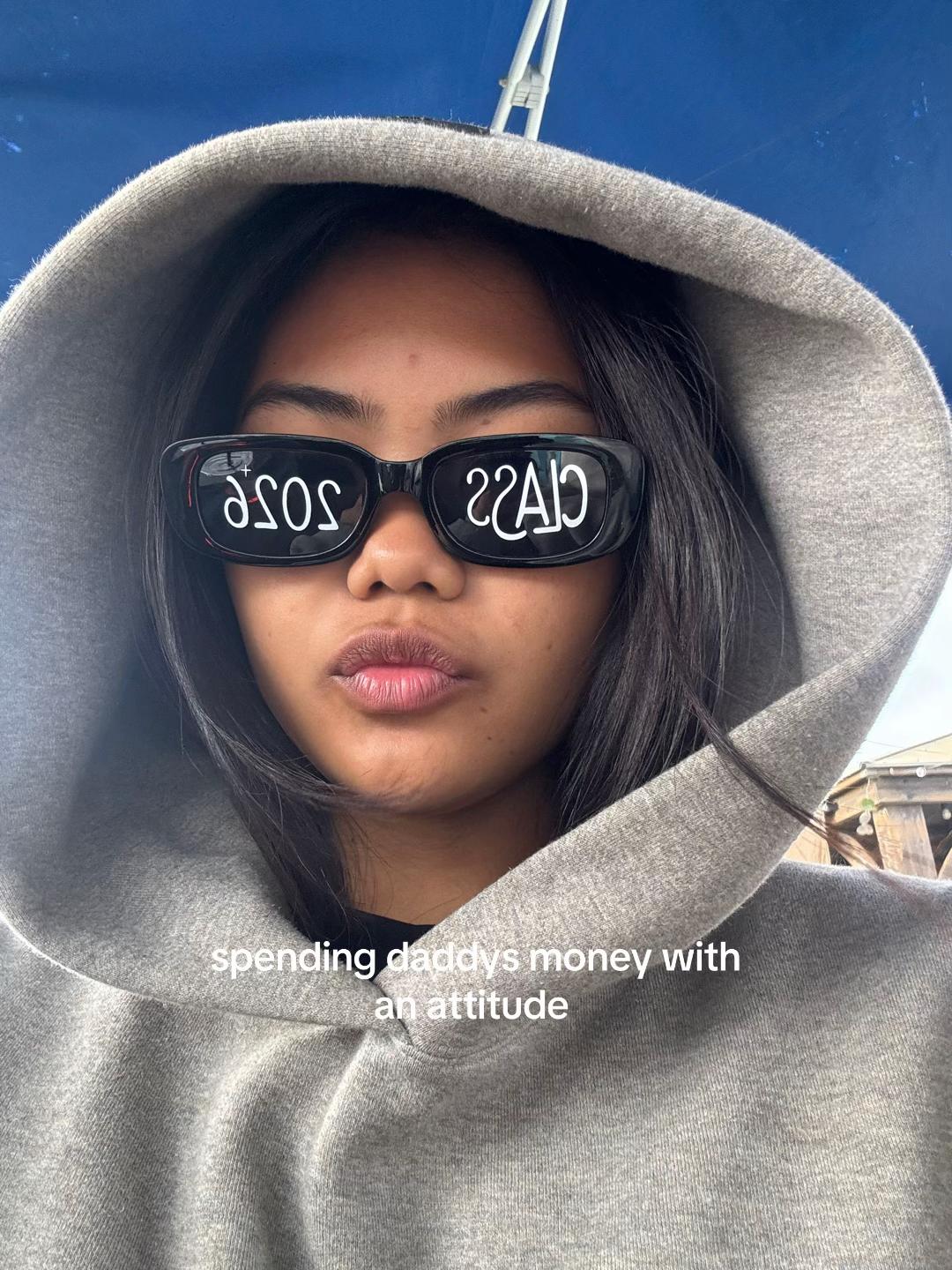 @️
