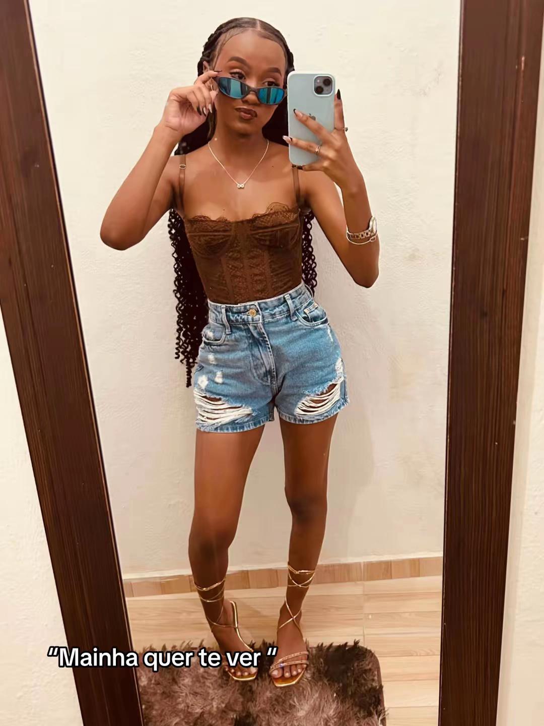 @x_clara4