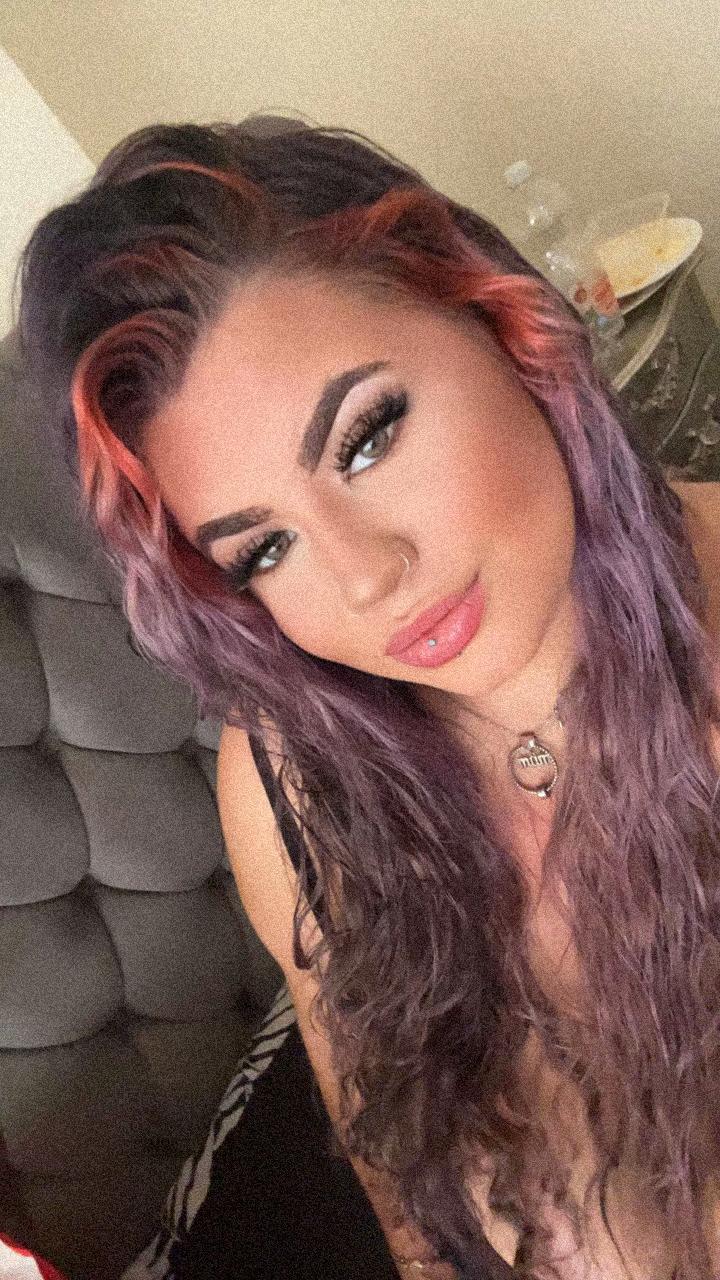 @demi-leigh 🩵