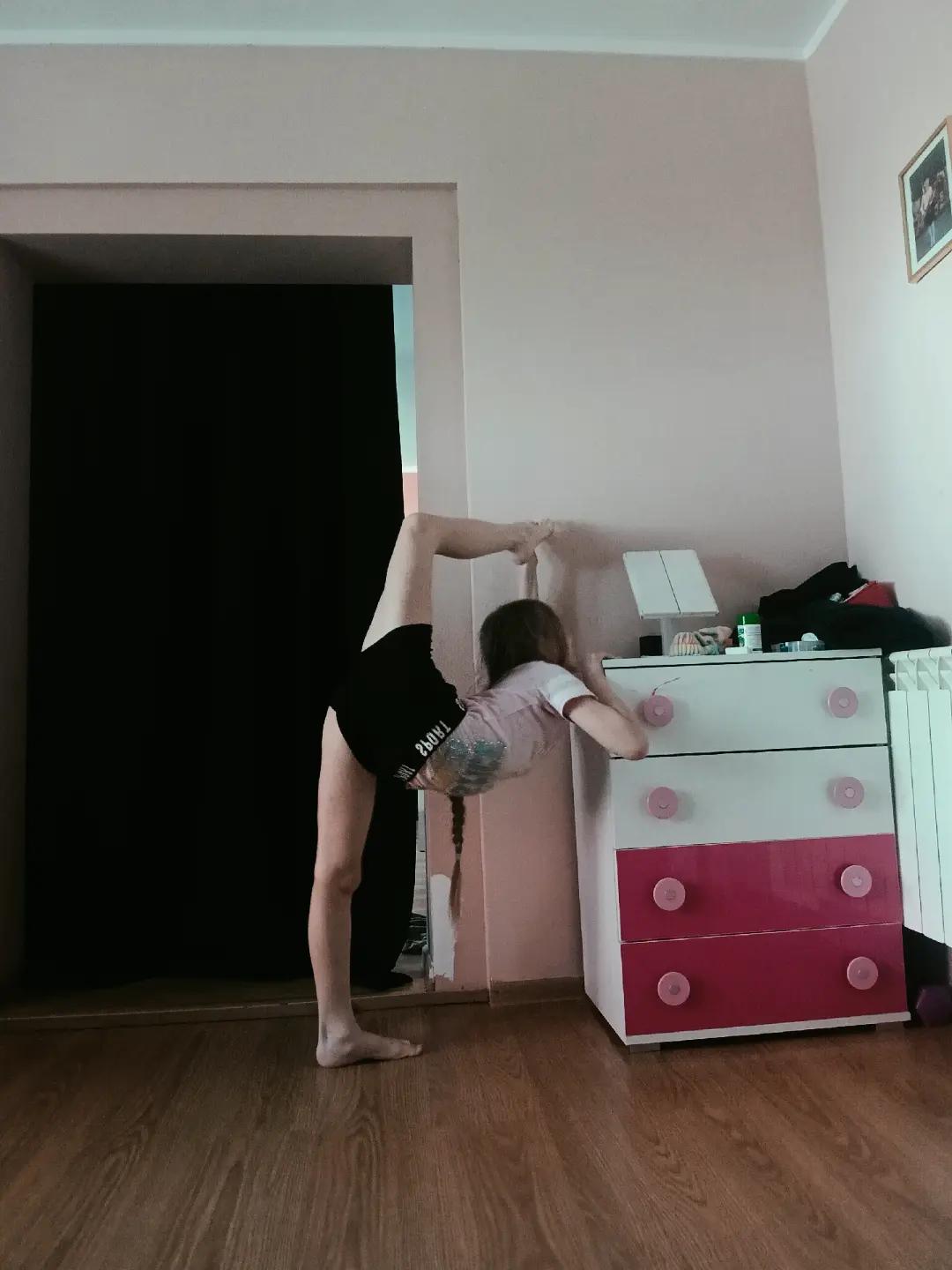 @_†Kiartik_