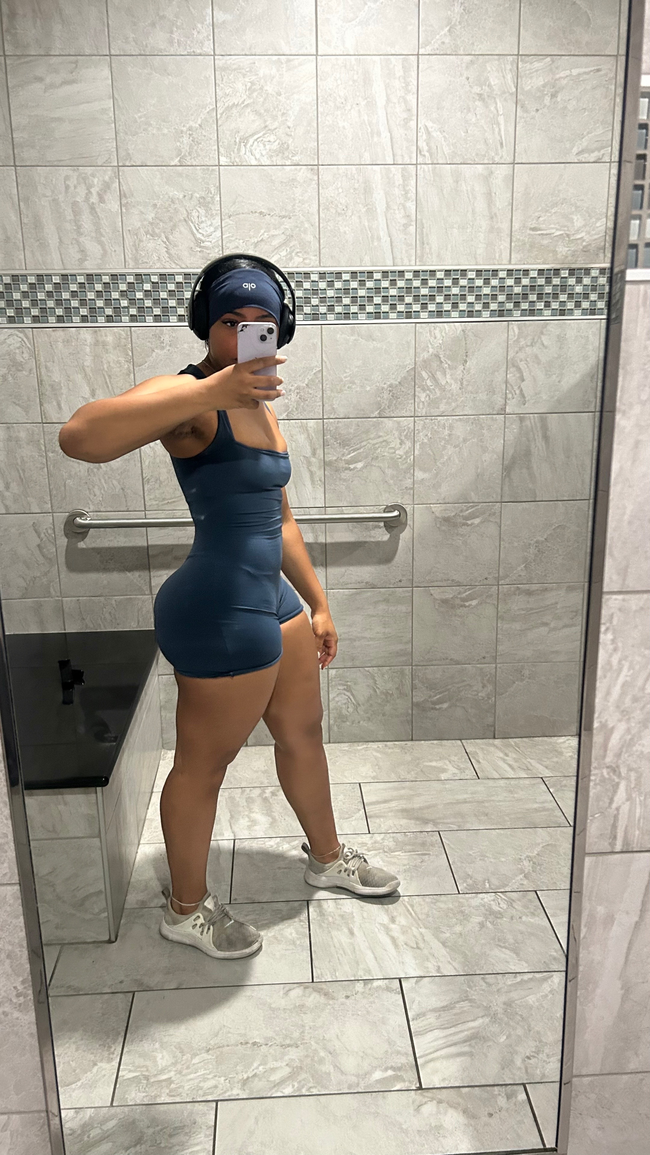 @Rockstarrmo