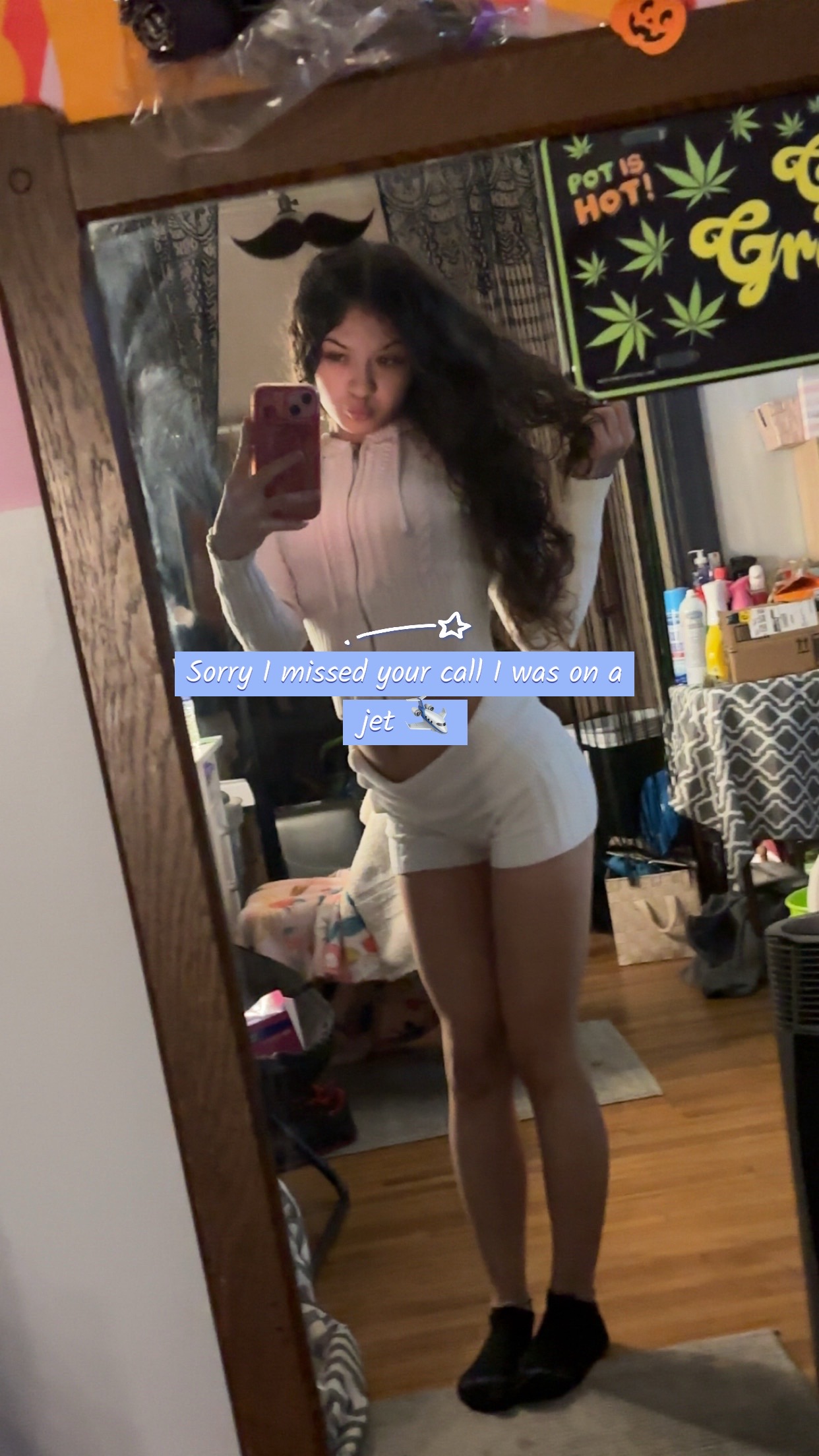 @4_urnailsonly