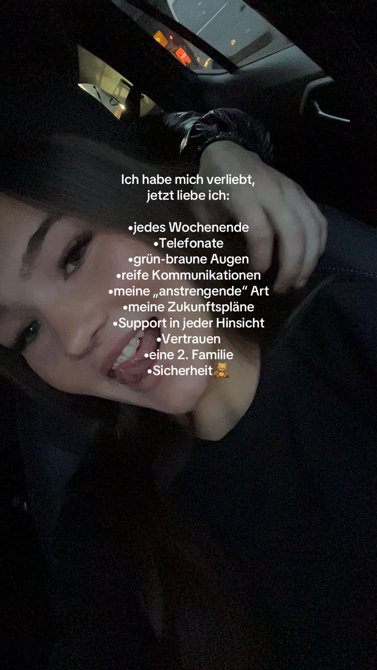 @alinawho