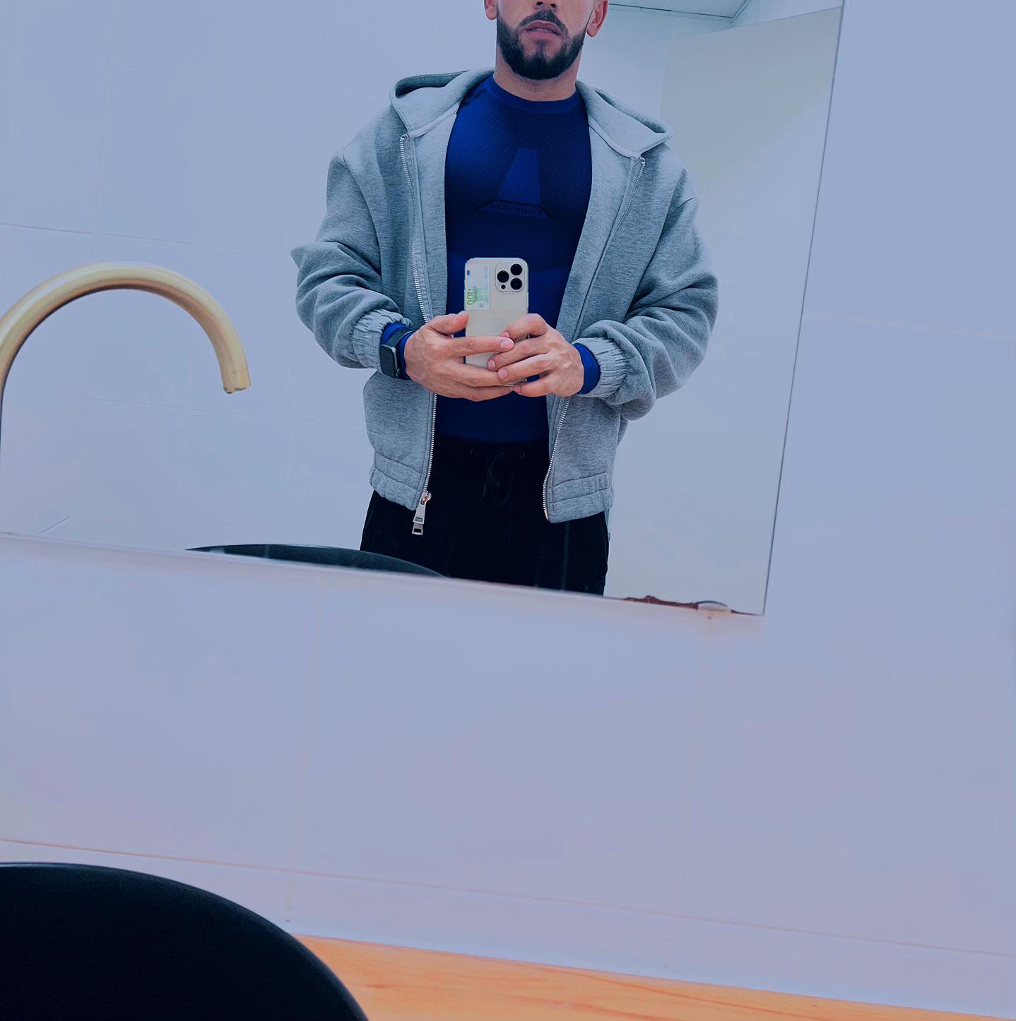 @Amiro🇩🇪🇫🇷🇧🇪🇪🇸🇨🇭🇮🇹