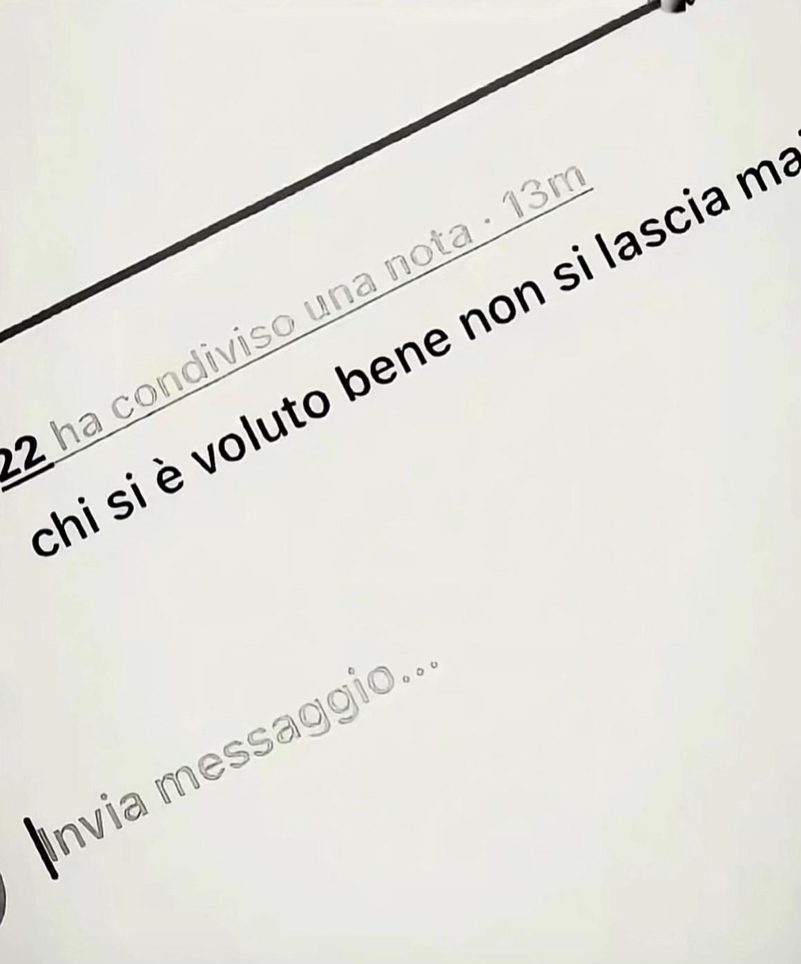 @𝒱