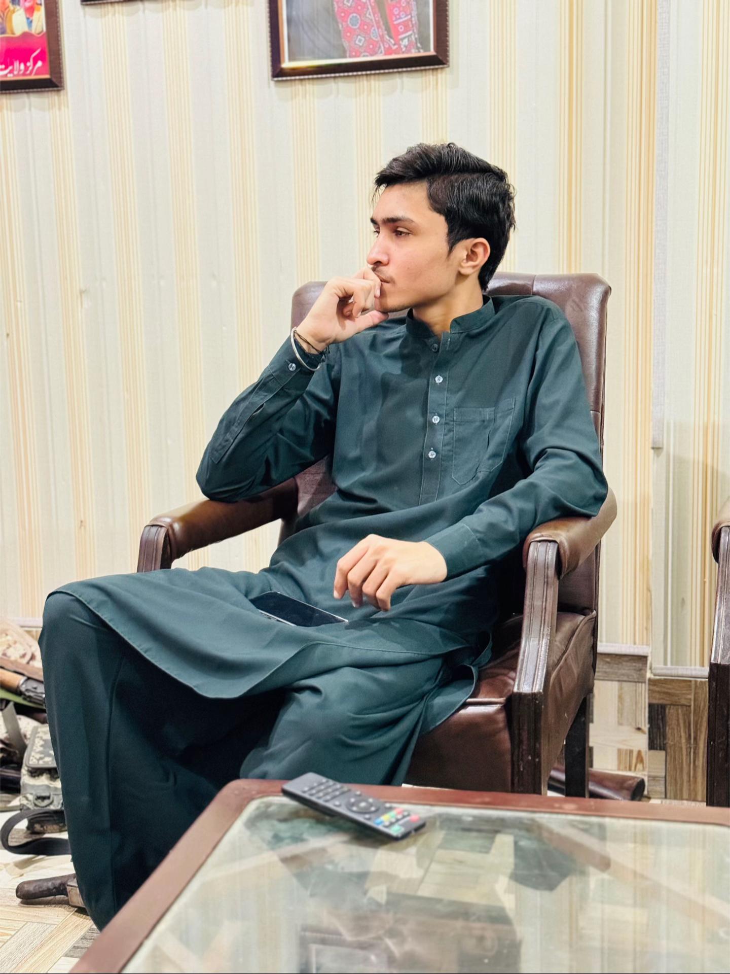 @Najaf Ali Memon 👑