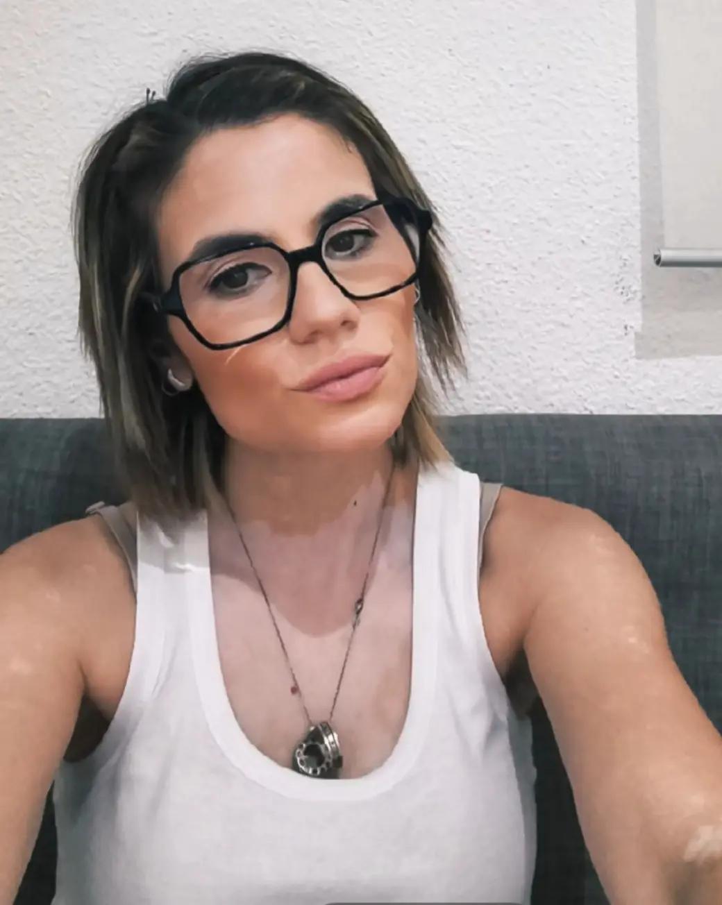 @Anitalaticktock