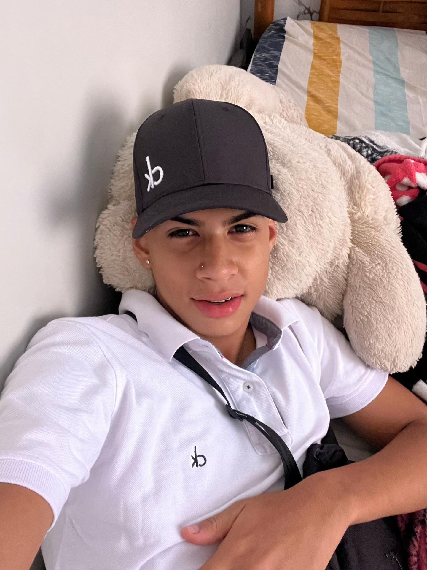 @AlexJS🤴🏽