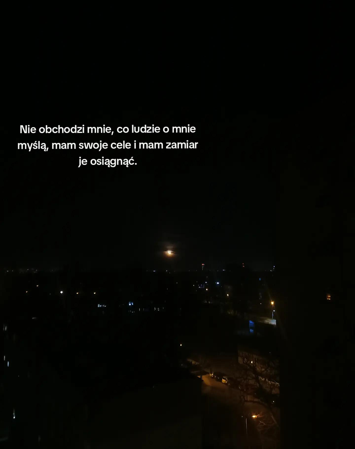 @wiktor7_