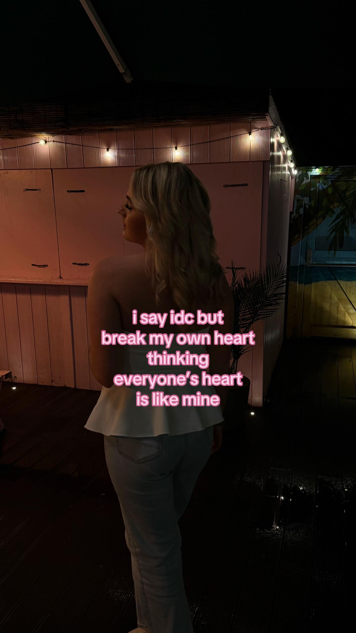 @caitlin-elsie