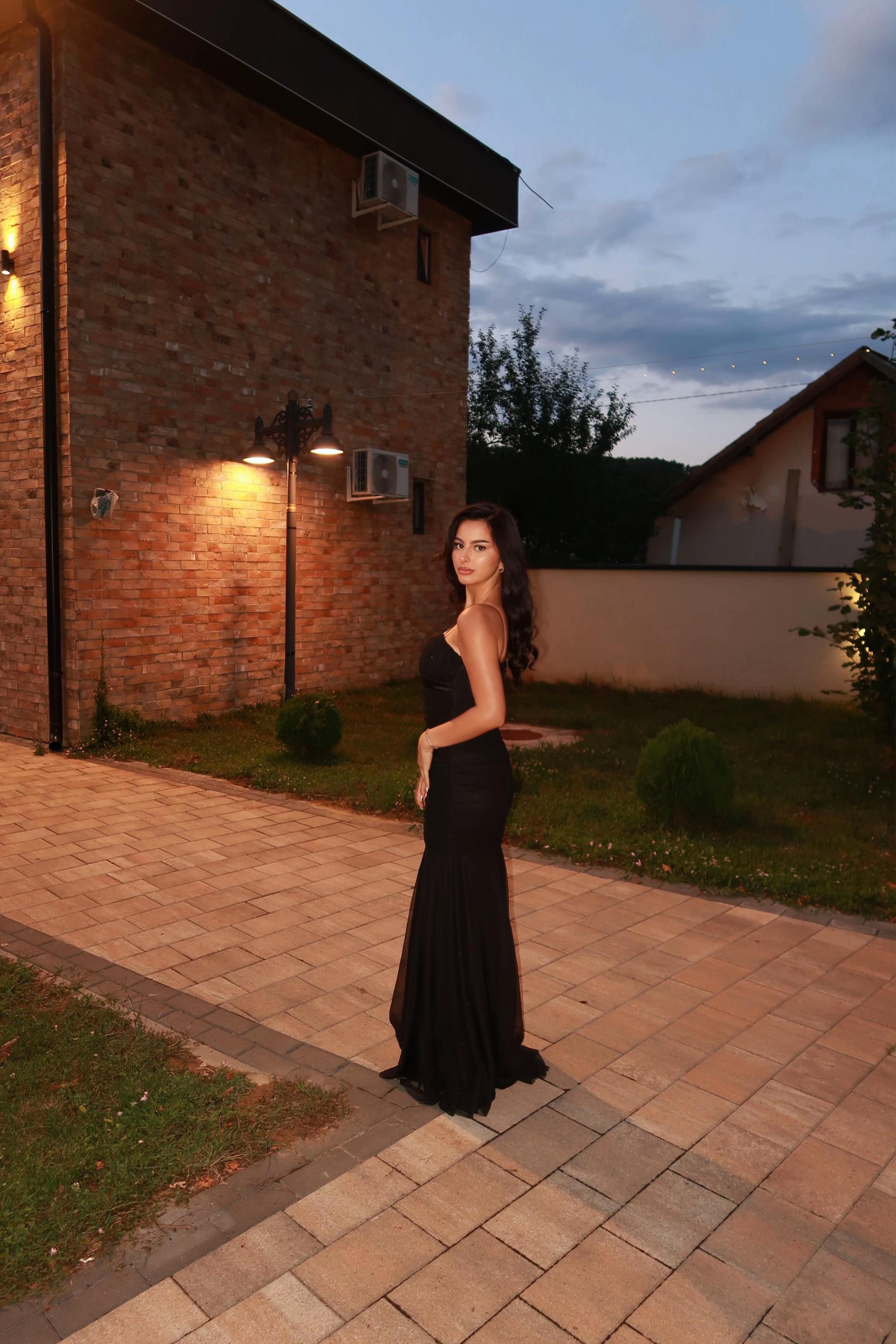 @𝐷𝑀