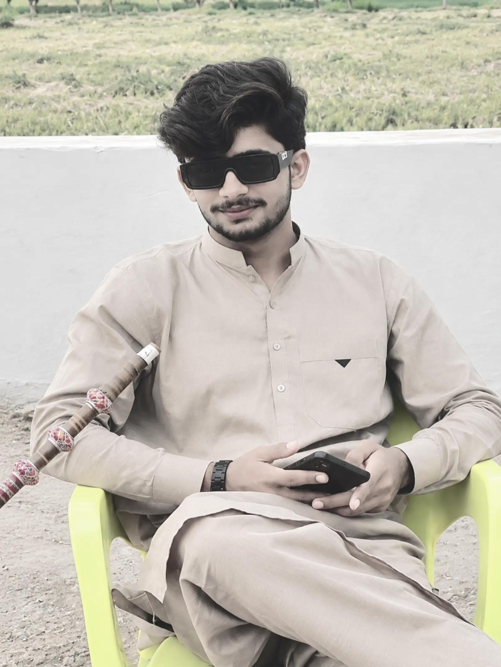 @HAسEEB🥷🏻