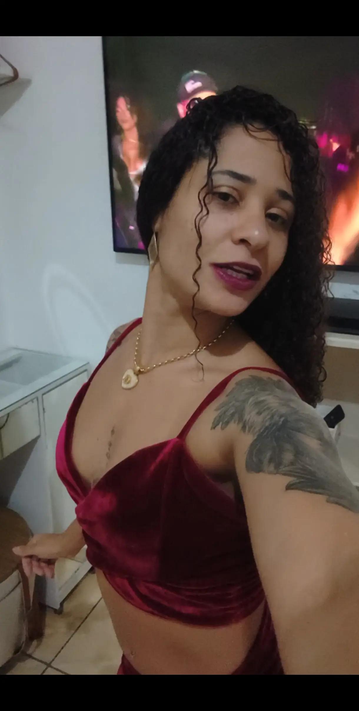 @deboramonique_