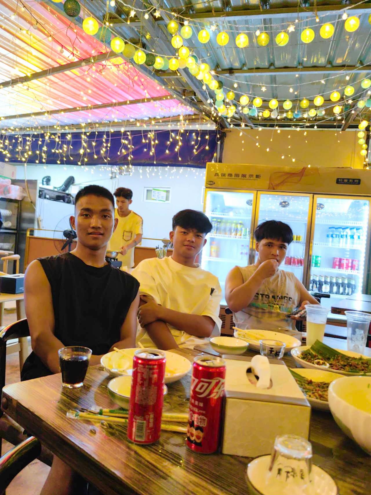 @南佤一哥🇲🇲-