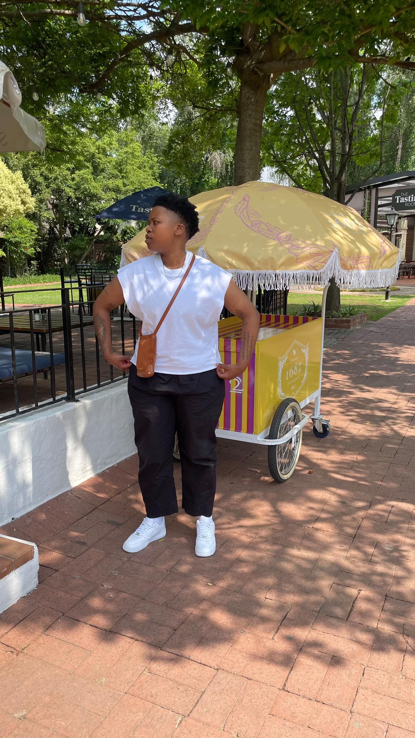 @likho lihlumelo maseti.