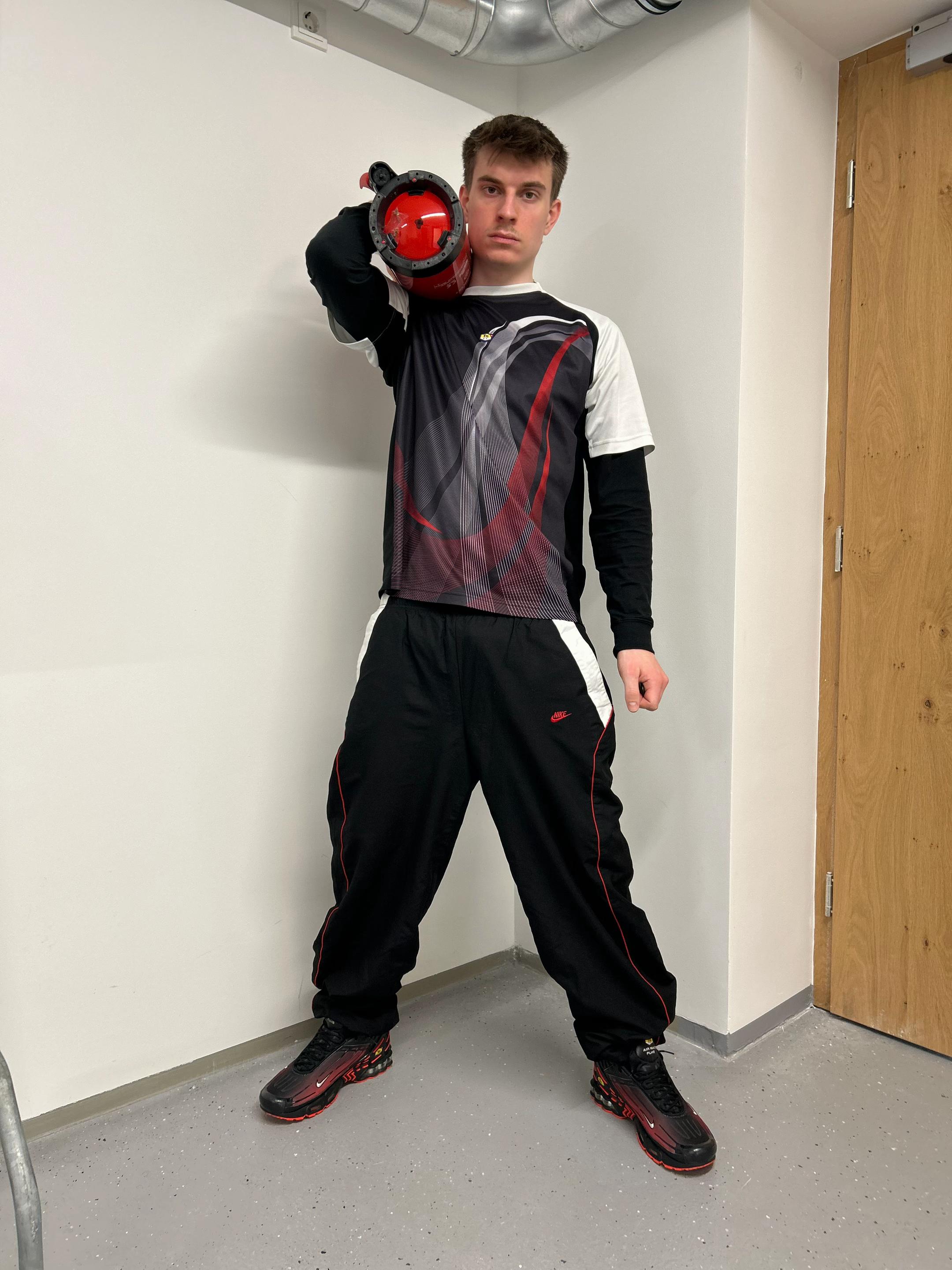 @KING OF SPORTSWEAR