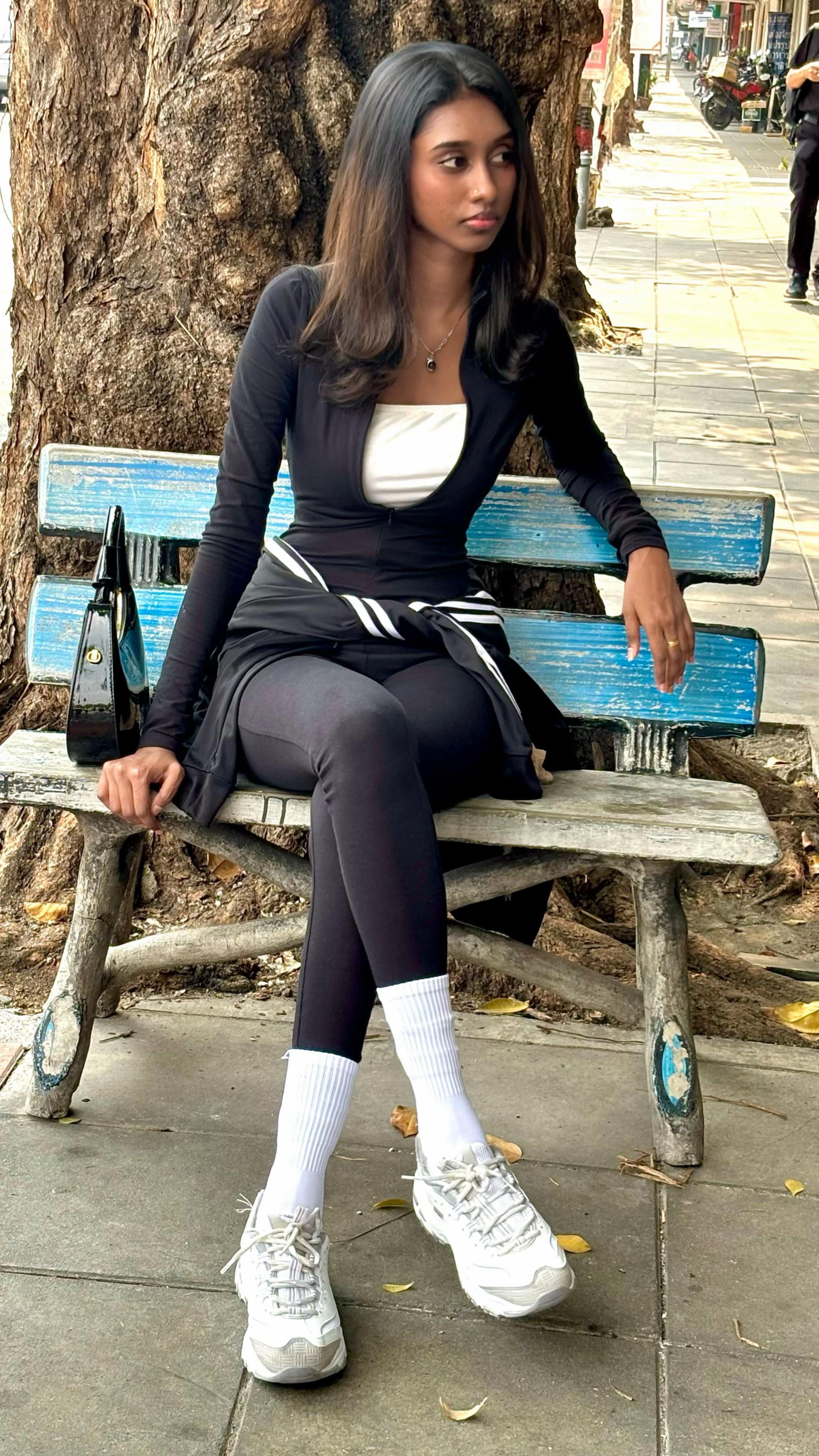@Eshaé