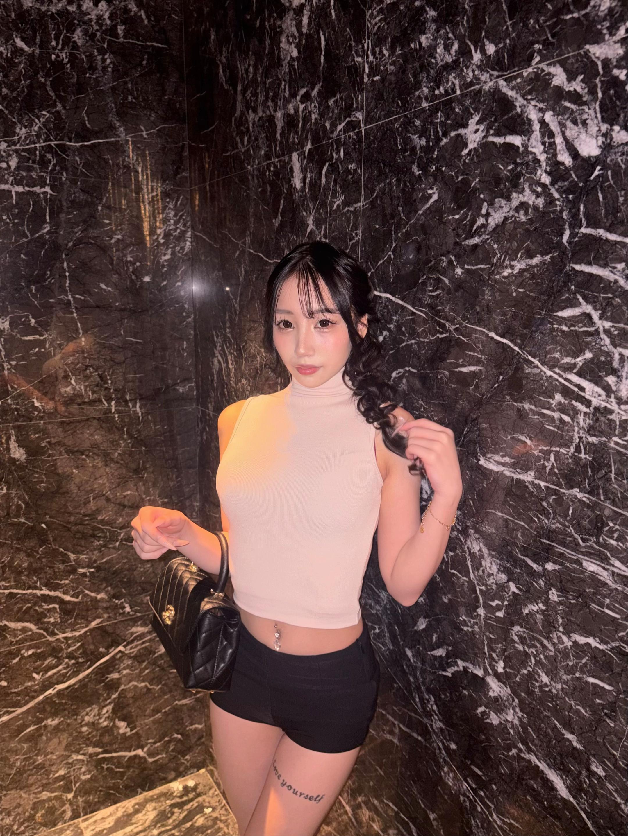 @みり
