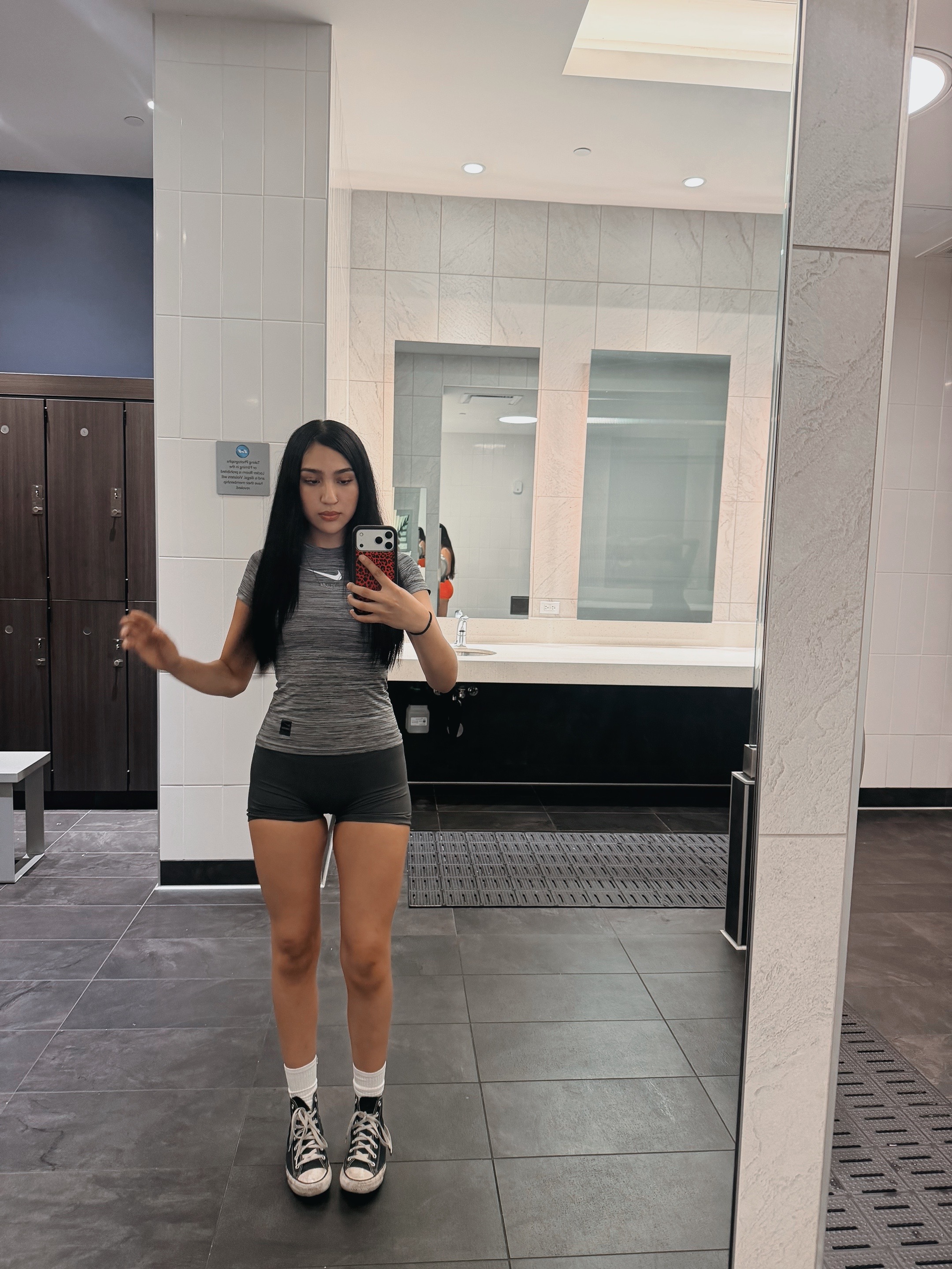 @Isabella