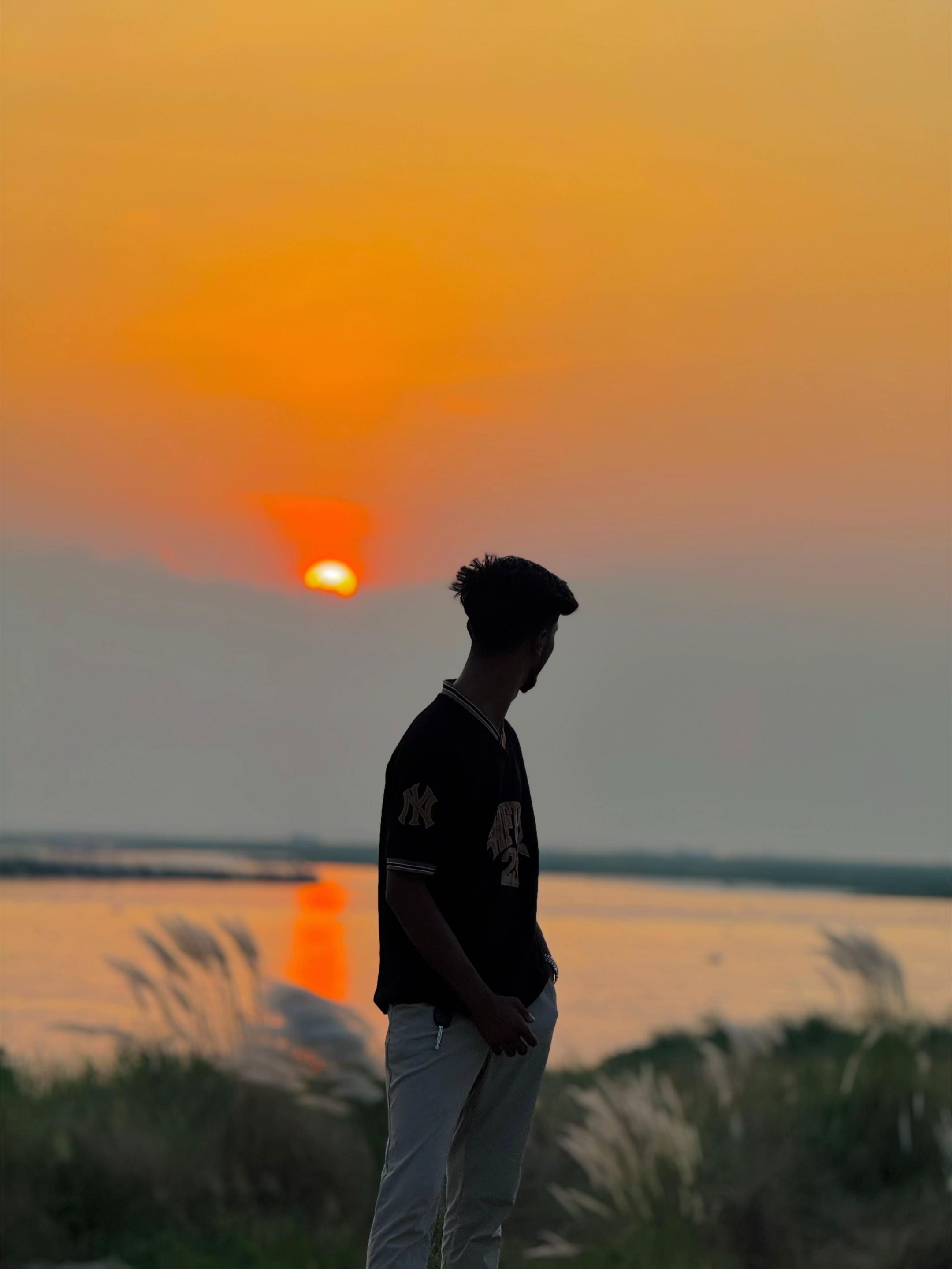 @সাদা বিলাই-😻ツ