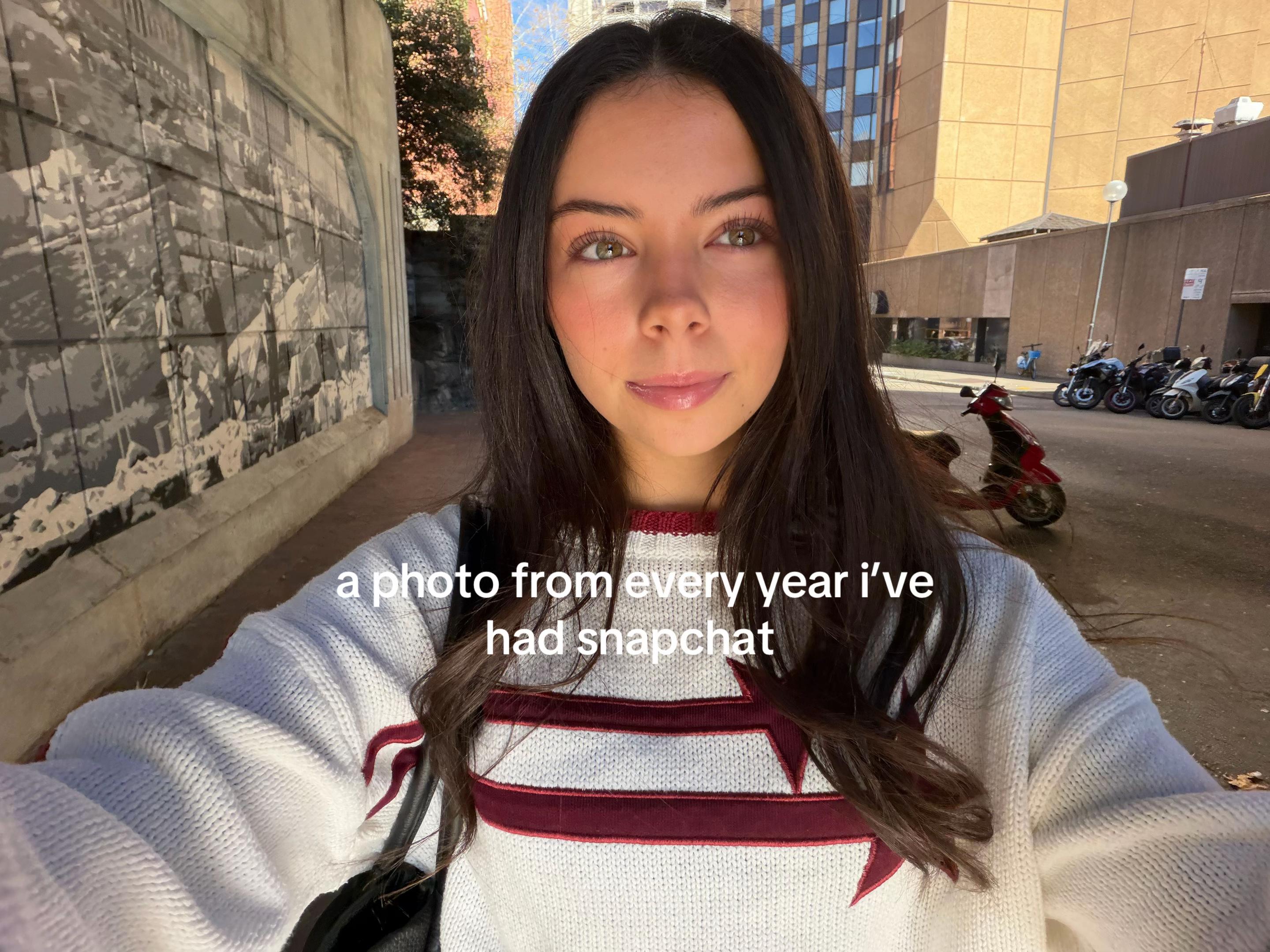 @Ava