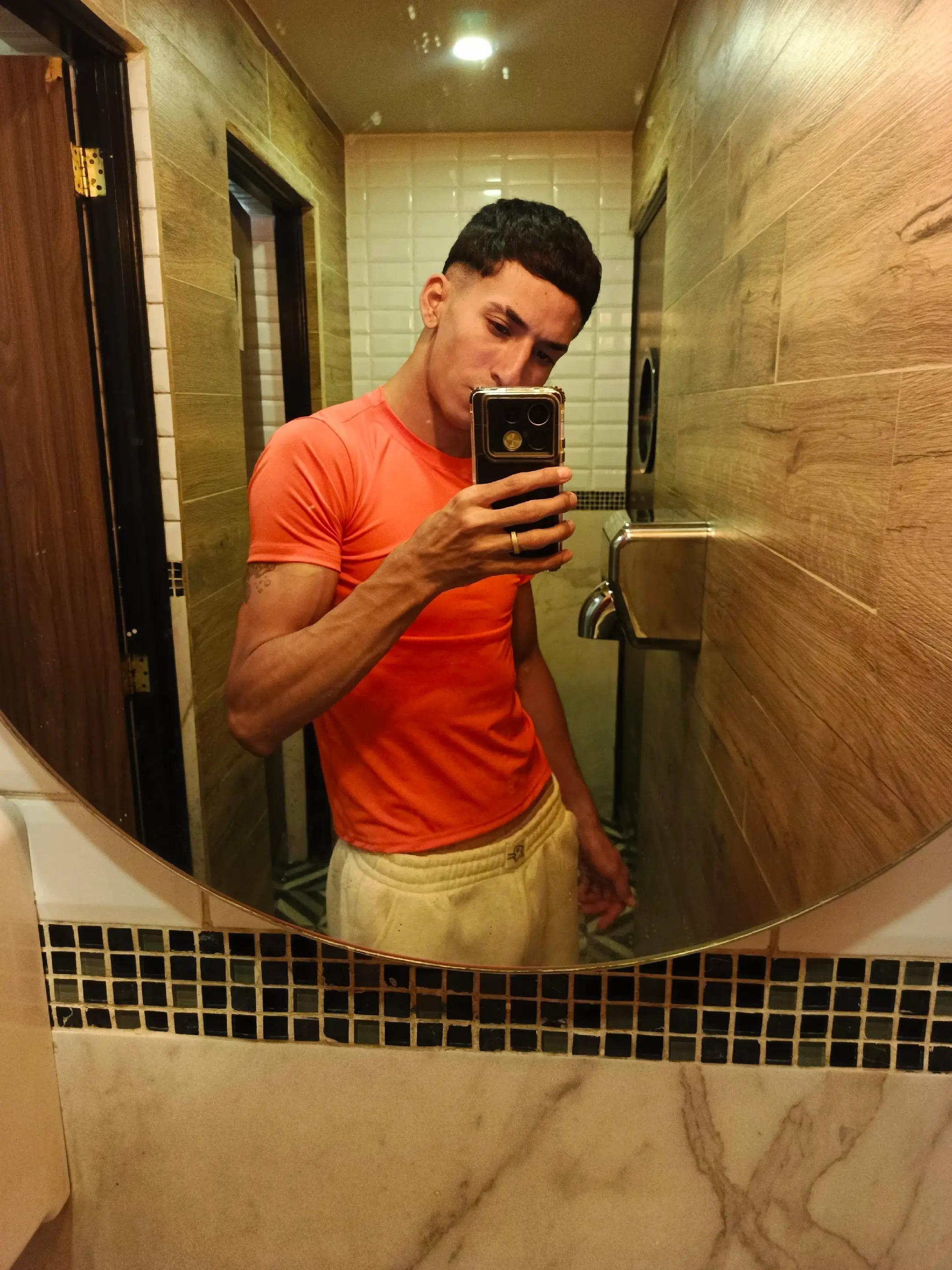 @El Alexander 👅