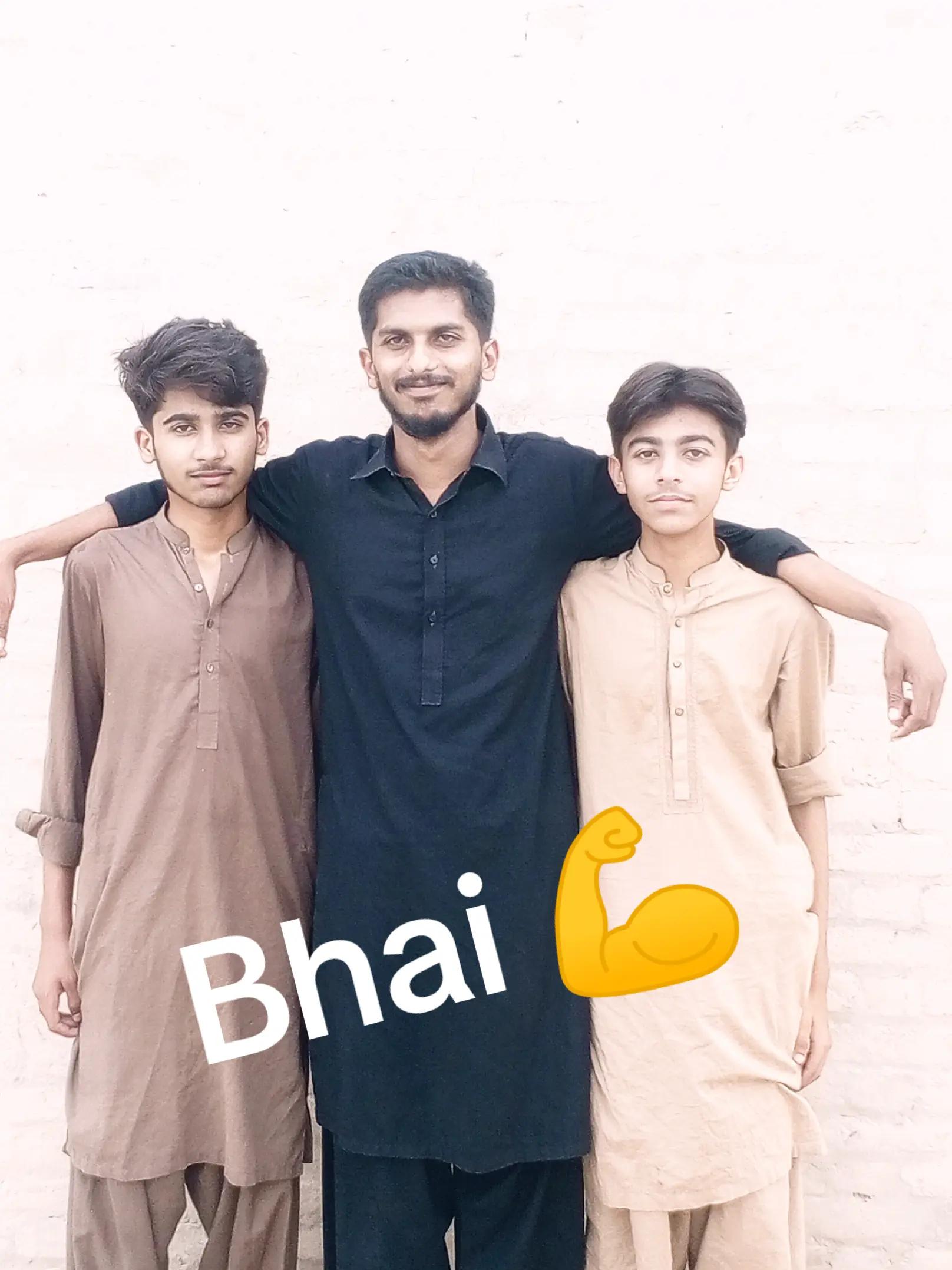 @Sarکاri Loog 💪🏻♥️ 🇵🇰