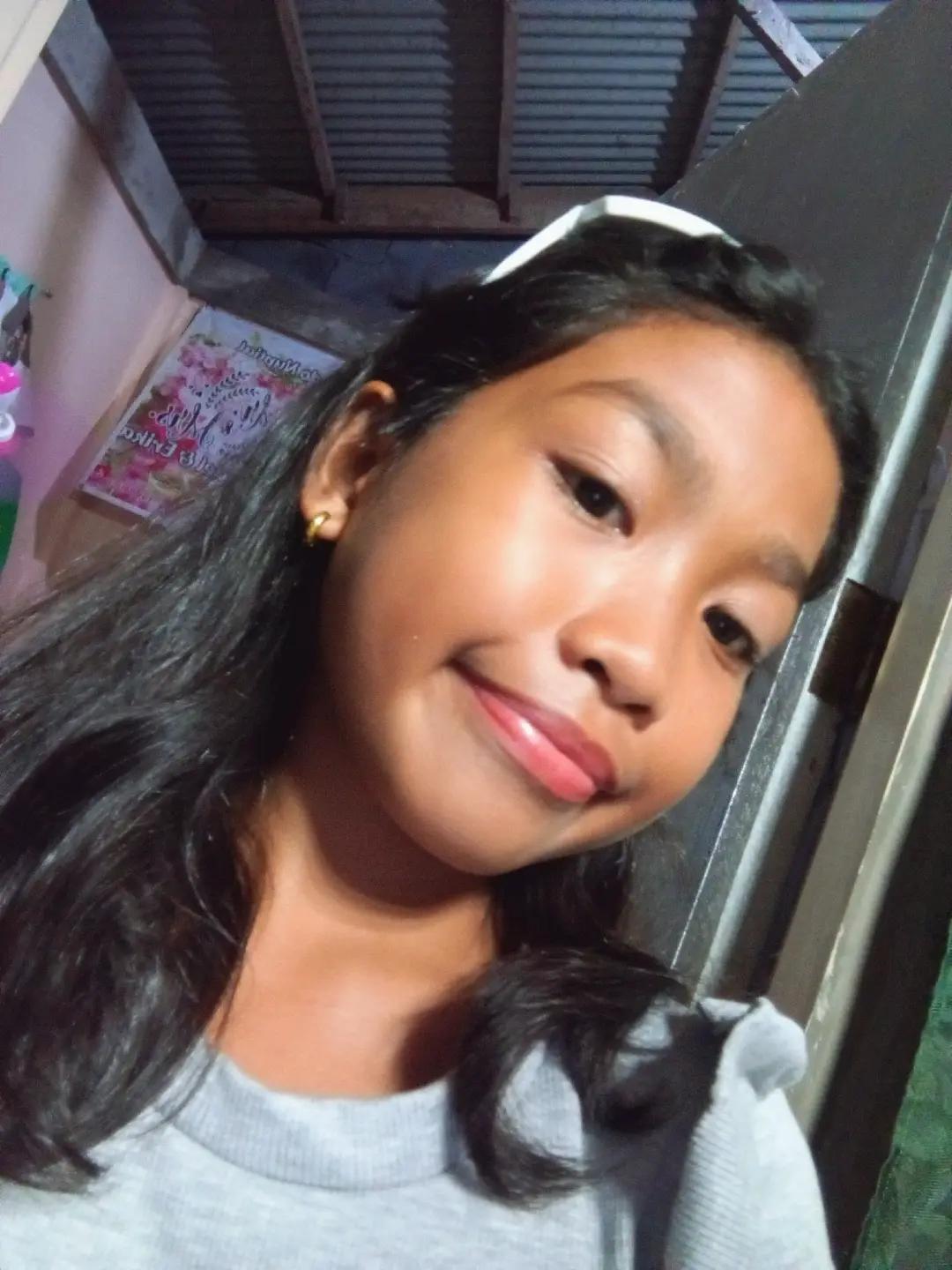 @CALL ME_ ELLA